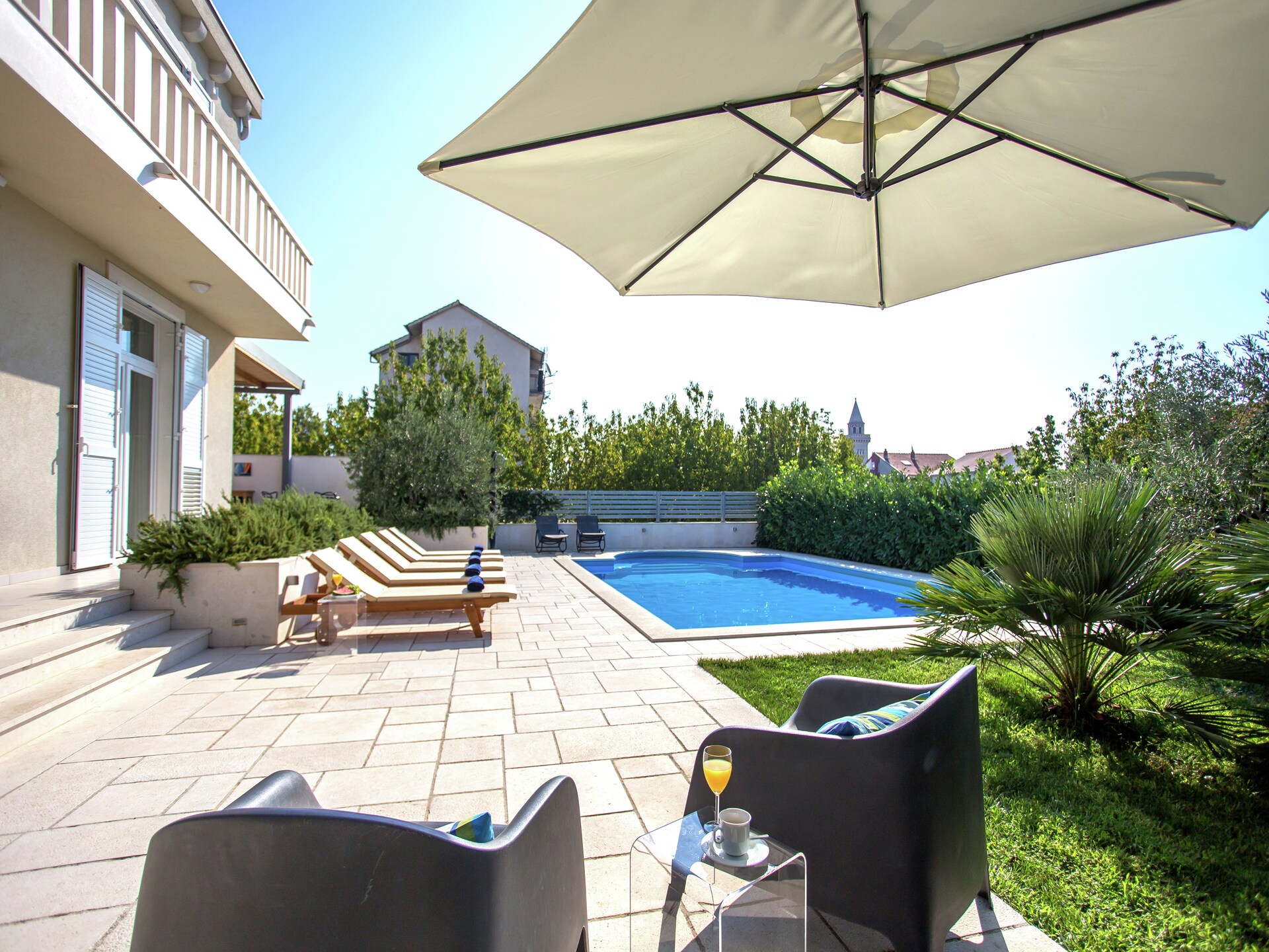 Aan zee: Ruime villa met privézwembad in Kaštel Štafilić - foto 29