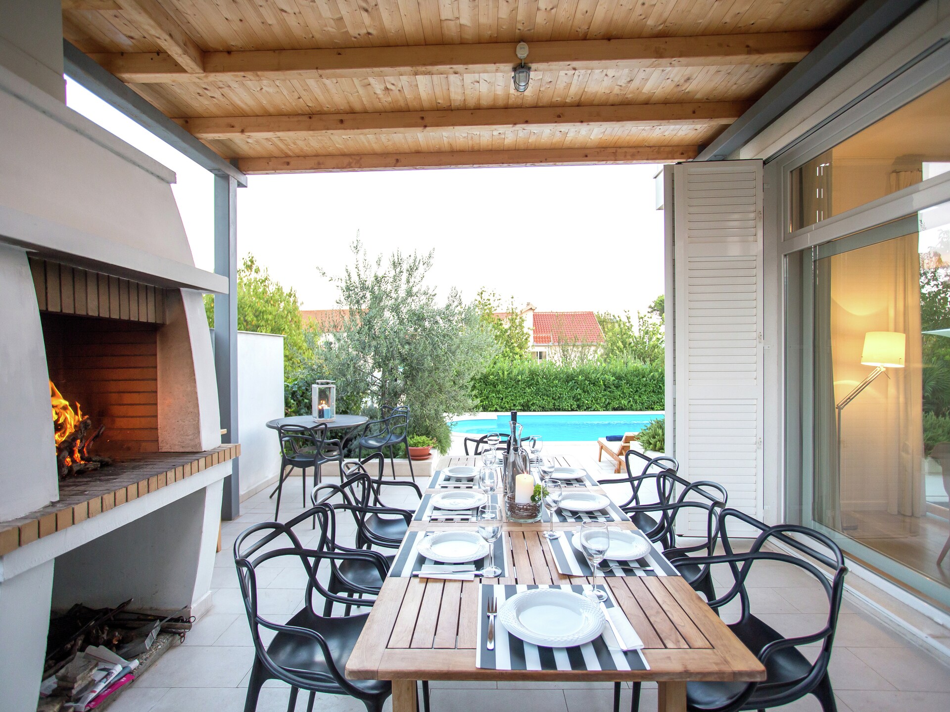 Aan zee: Ruime villa met privézwembad in Kaštel Štafilić - foto 7