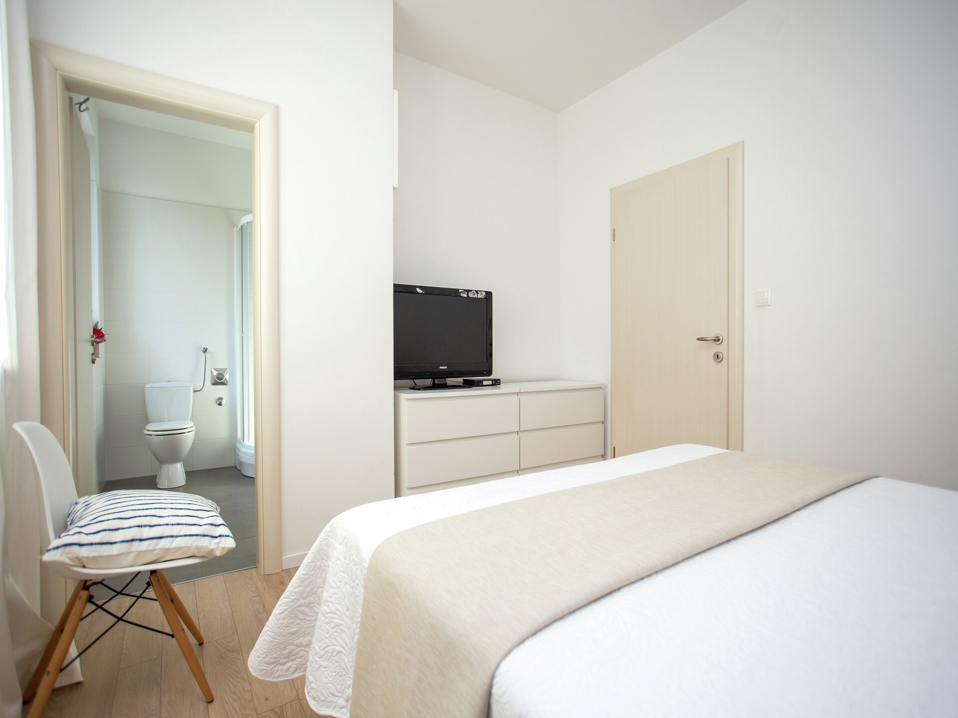 Aan zee: Ruime villa met privézwembad in Kaštel Štafilić - foto 20