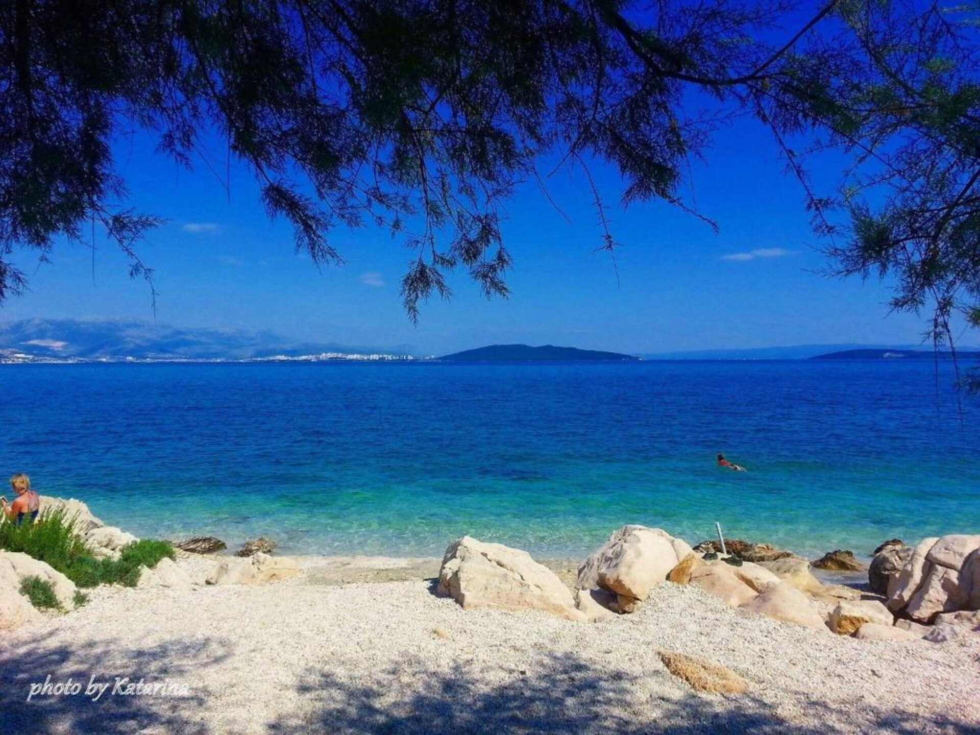 Aan zee: Ruime villa met privézwembad in Kaštel Štafilić - foto 38