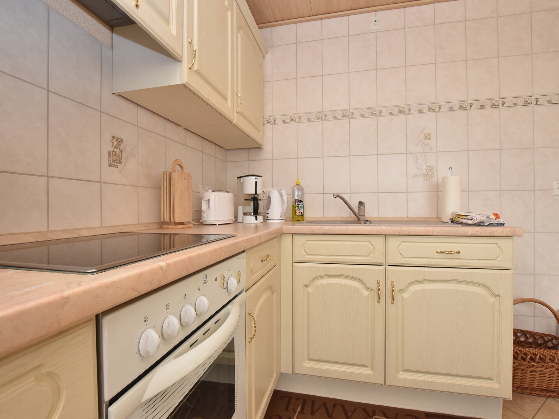 Rustiek appartement op boerderij met uitzicht op paardenweide bij Kröpelin - foto 11