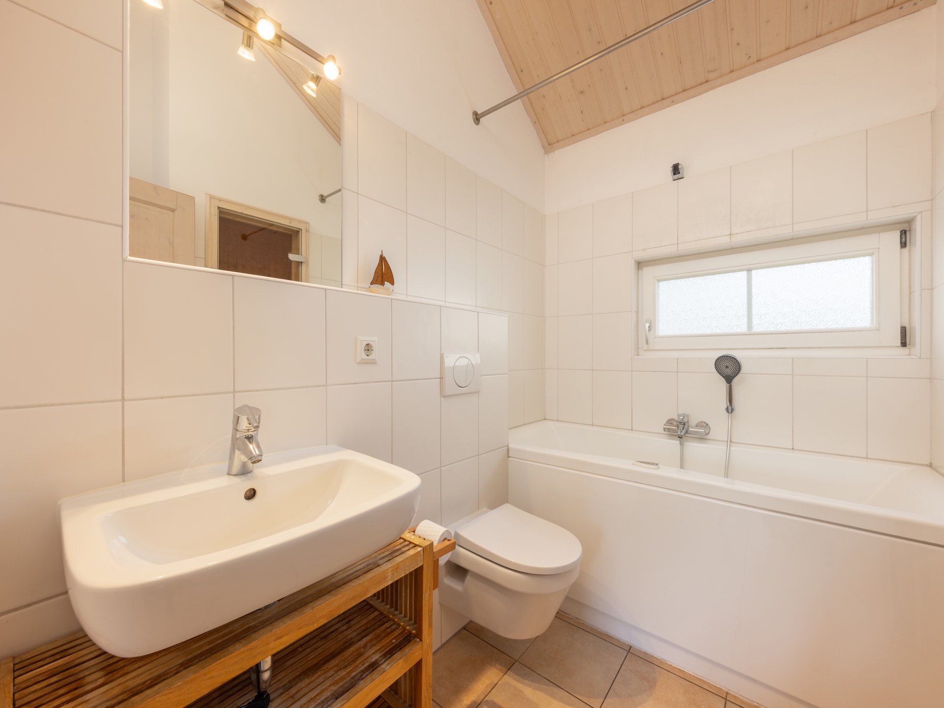Luxe vakantiehuis in Sierksdorf met zeezicht - foto 9