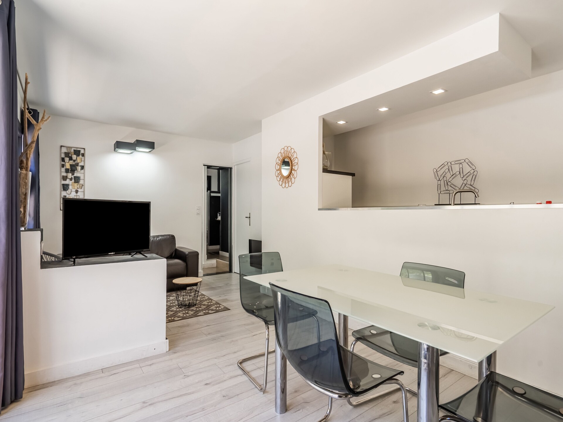 Lichtrijke villa met privézwembad nabij Les Vans - foto 4