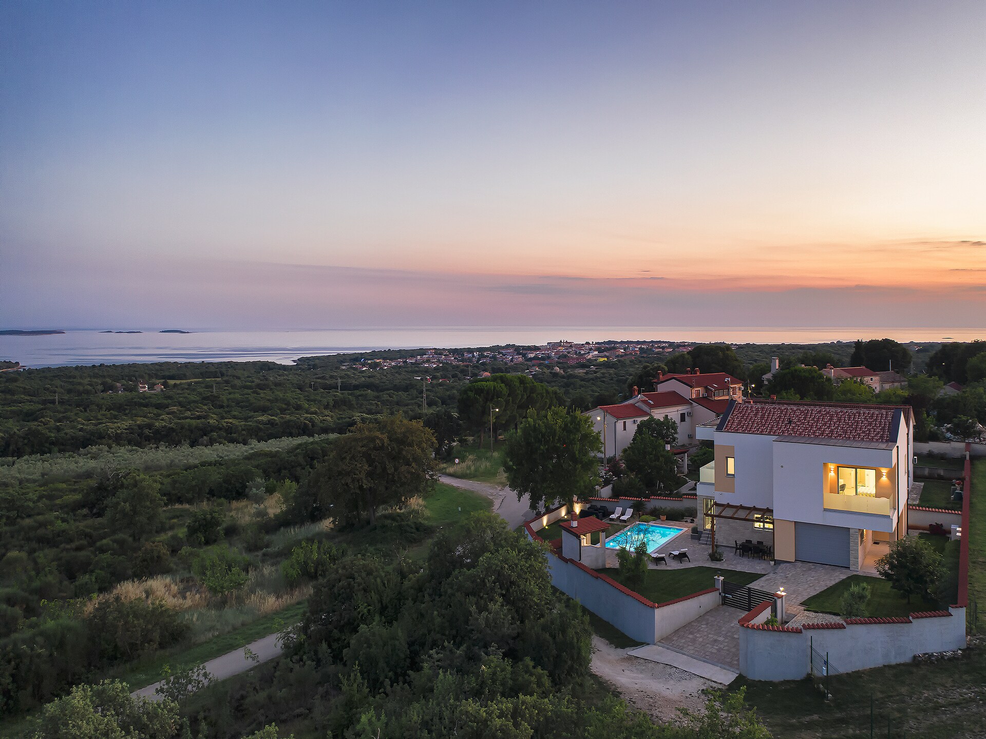 Villa White: Moderne vrijstaande villa met privézwembad en sauna bij Barbariga - foto 14