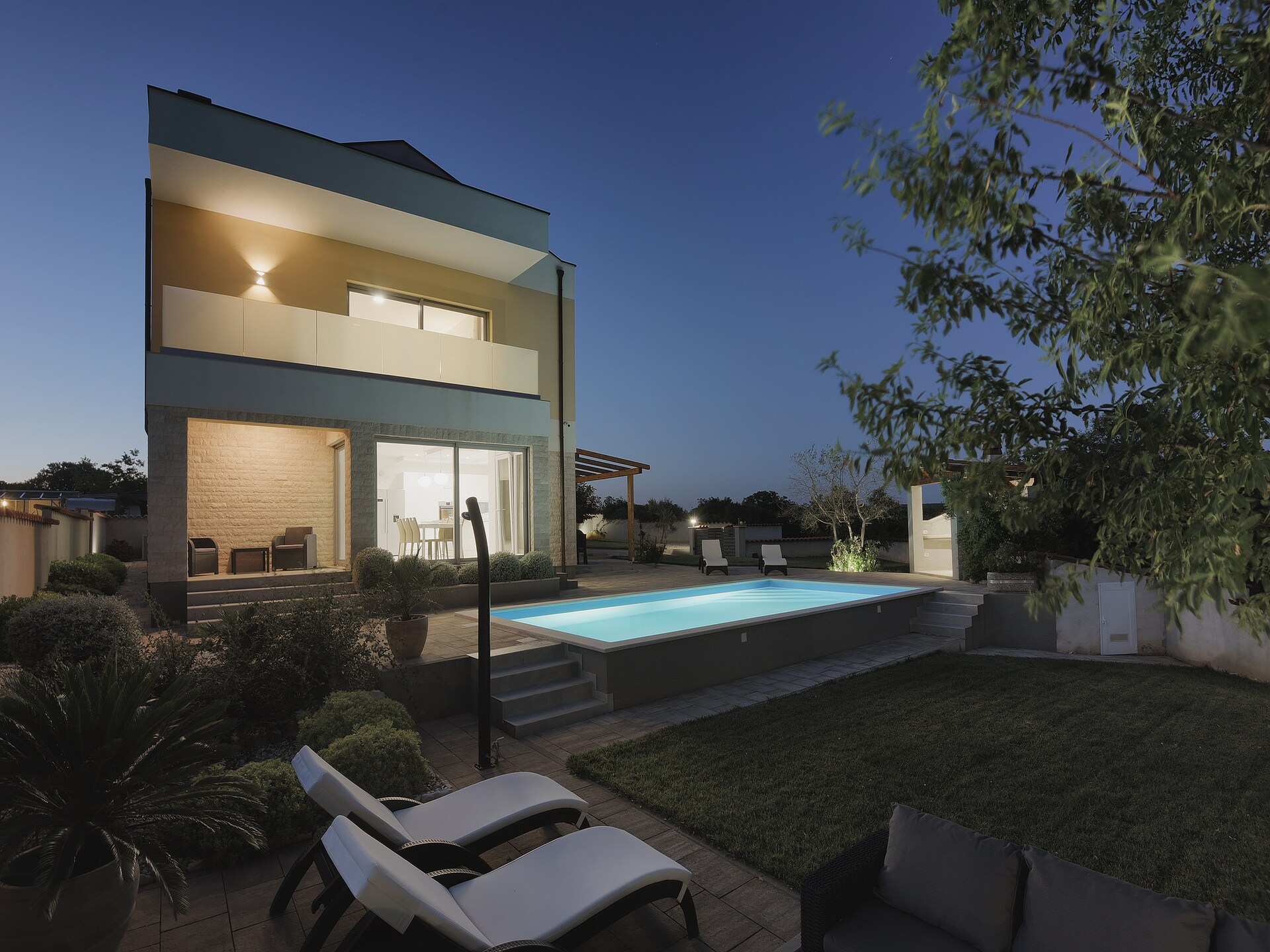 Villa White: Moderne vrijstaande villa met privézwembad en sauna bij Barbariga - foto 12