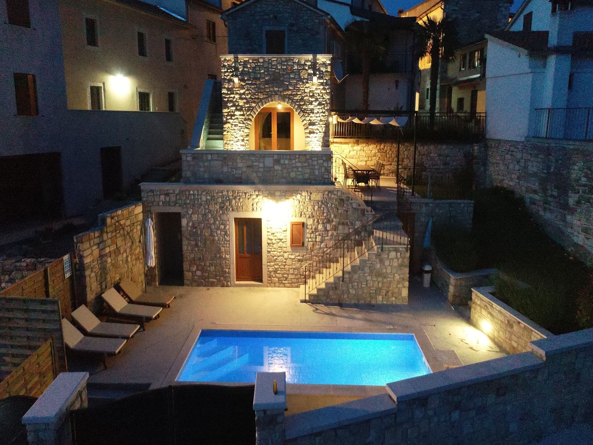 Privézwembad en rust in Villa Beram, Pazin - foto 36