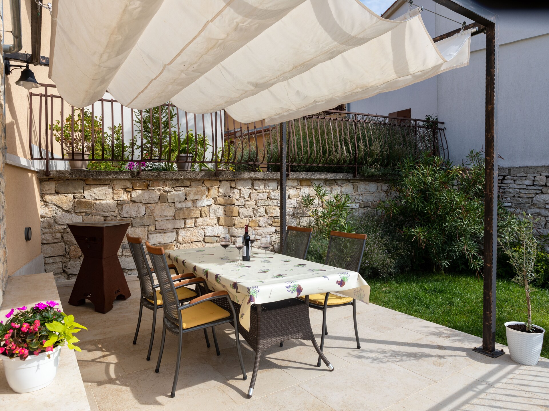 Privézwembad en rust in Villa Beram, Pazin - foto 34