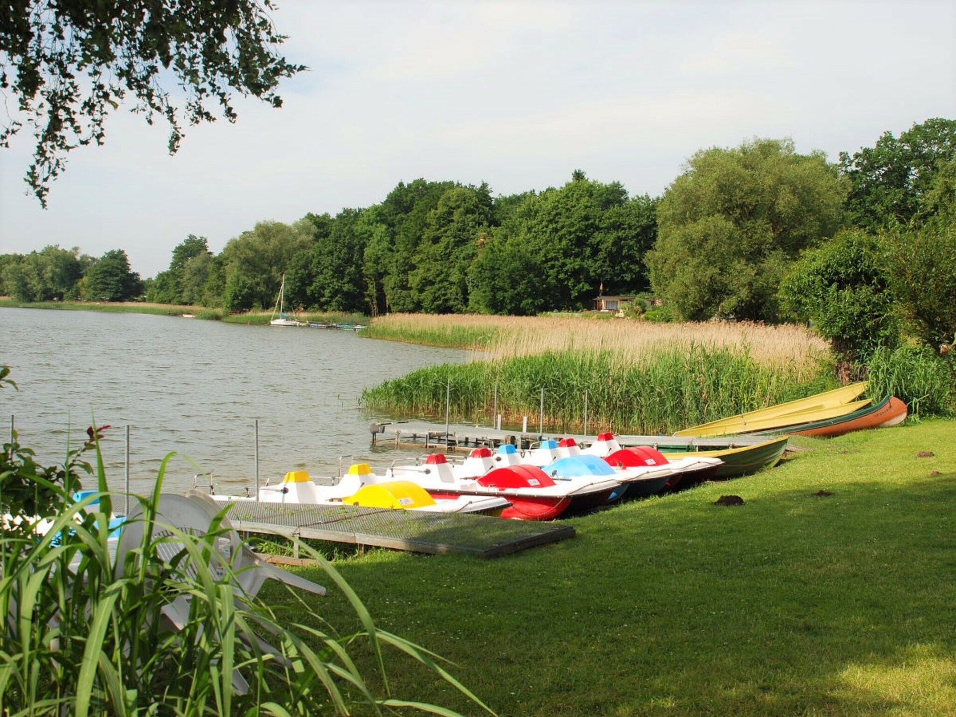 Ruim vakantiehuis met privésauna bij de Neuklostersee - foto 28