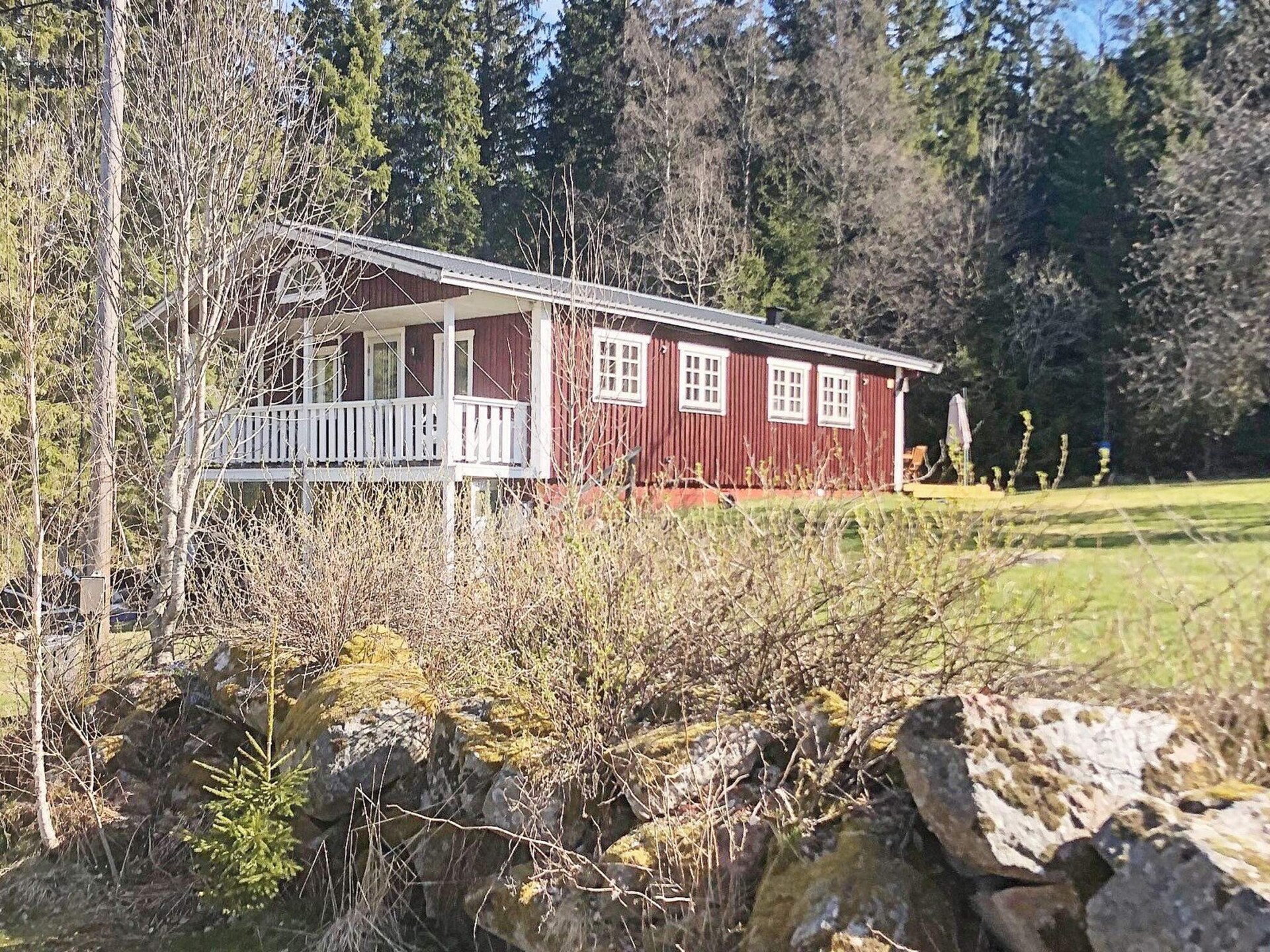 Houten vakantiehuis aan bosrand met sauna en meertje op 100 meter - foto 6