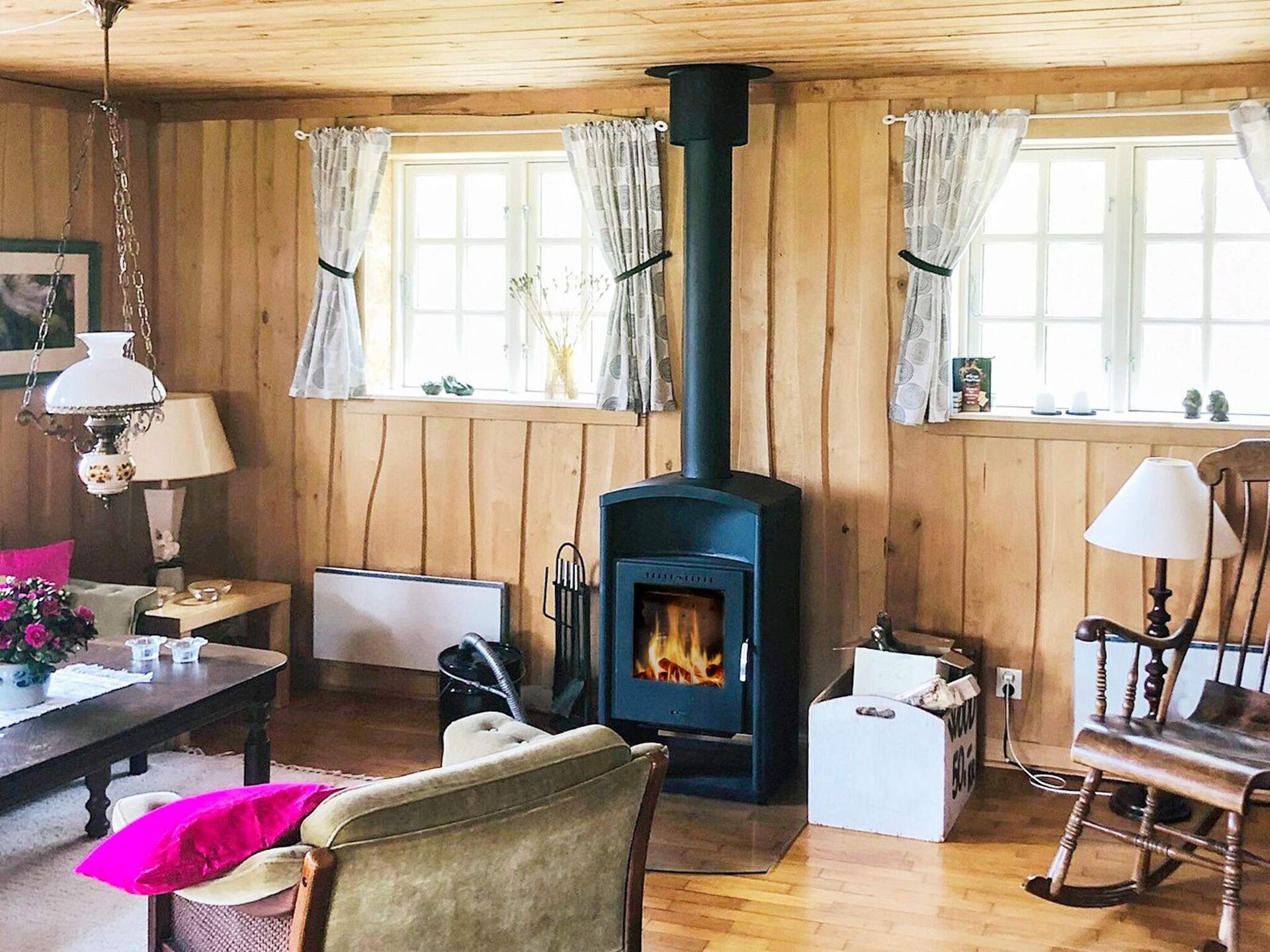 Houten vakantiehuis aan bosrand met sauna en meertje op 100 meter - foto 12