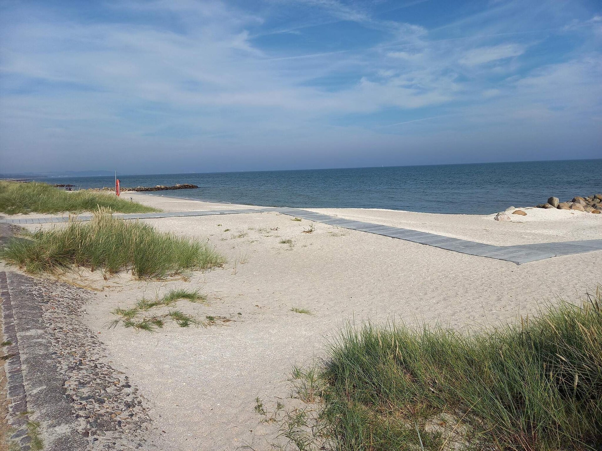Vrijstaand vakantiehuis met zeezicht op 200m van het strand in Sæby - foto 5