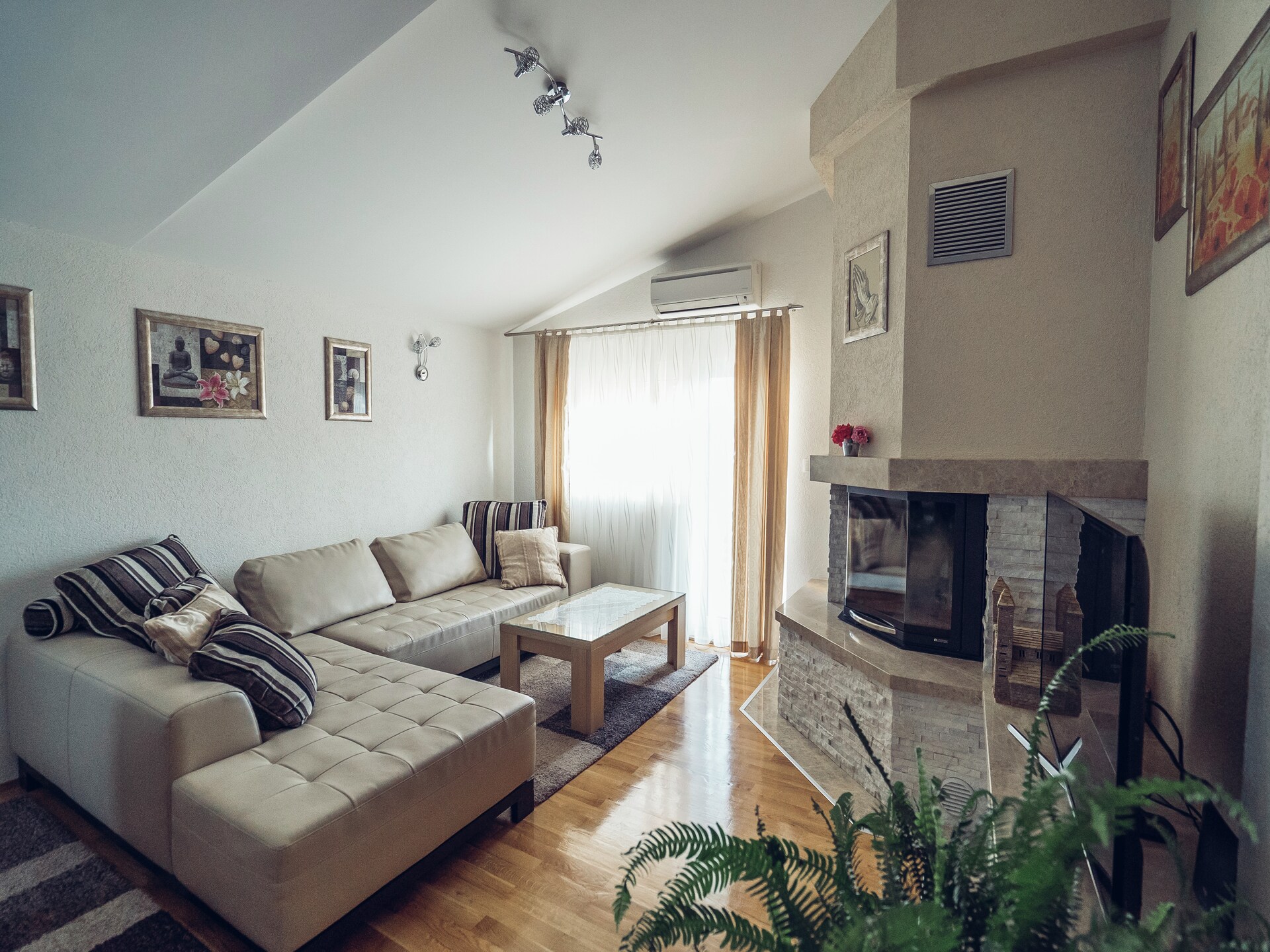 Villa Sucur - foto 2