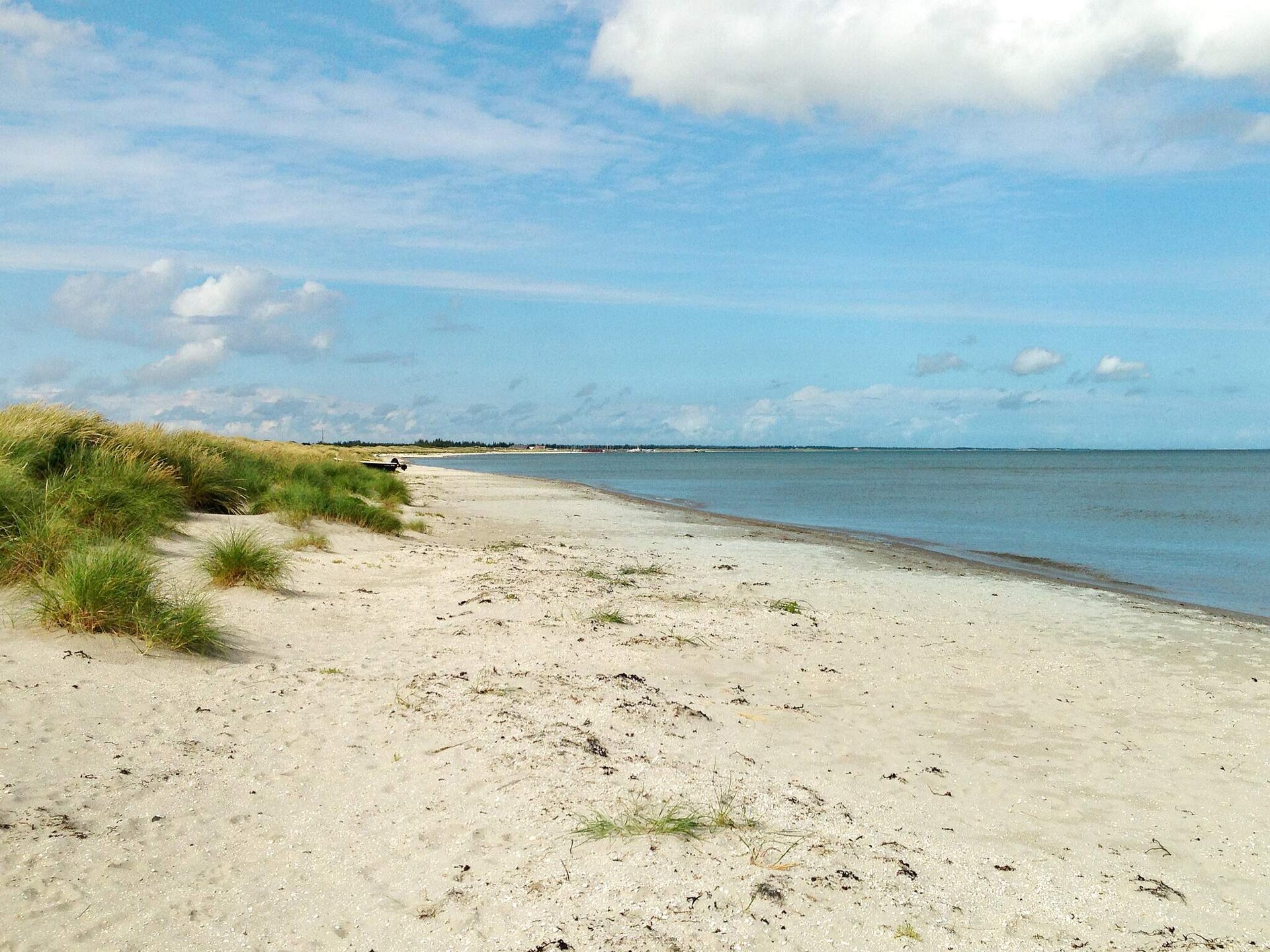 Groots vakantiehuis met zwembad, sauna en activiteitenruimte op 300m van zee in Ålbæk - foto 45
