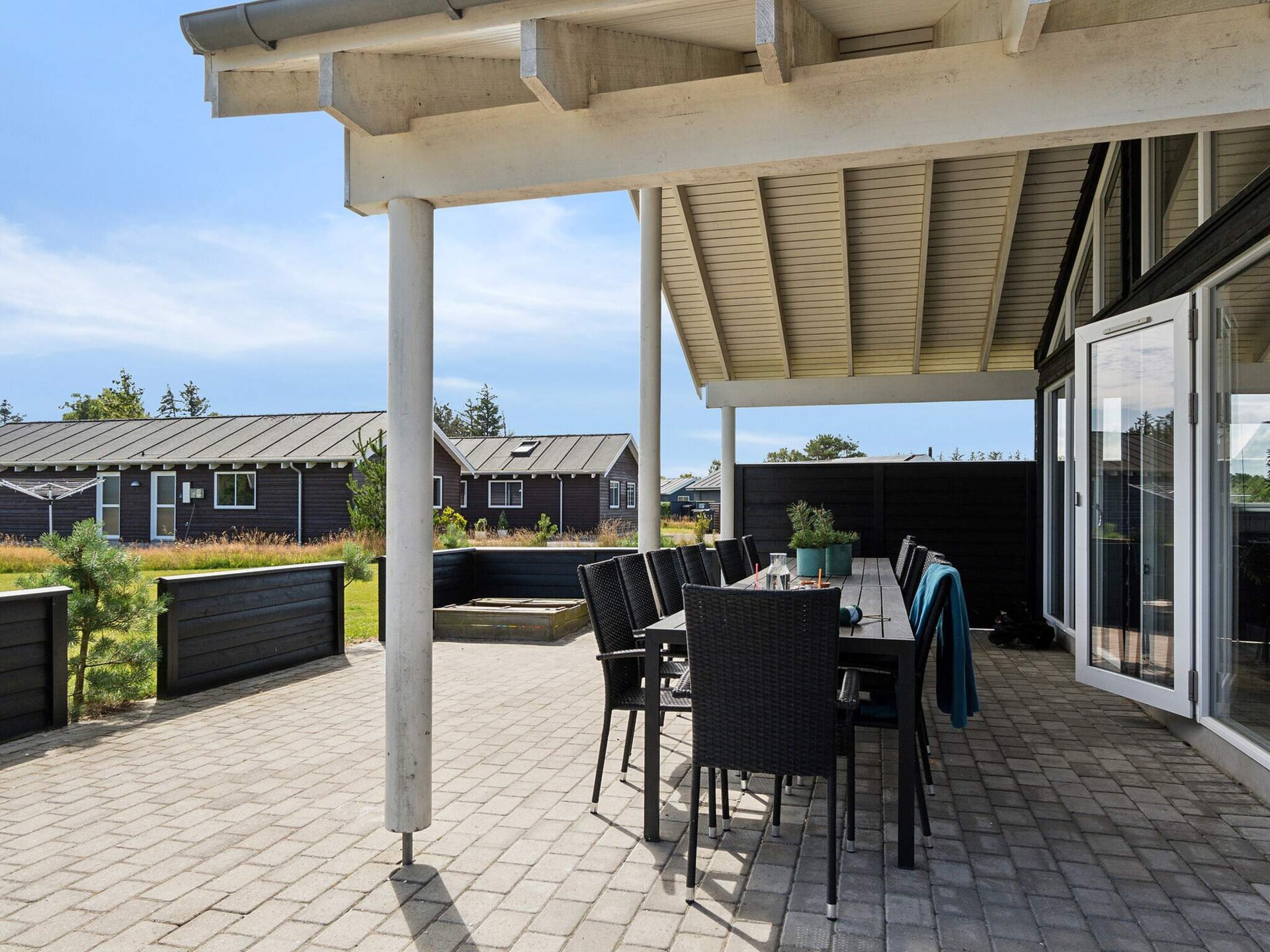 Groots vakantiehuis met zwembad, sauna en activiteitenruimte op 300m van zee in Ålbæk - foto 3