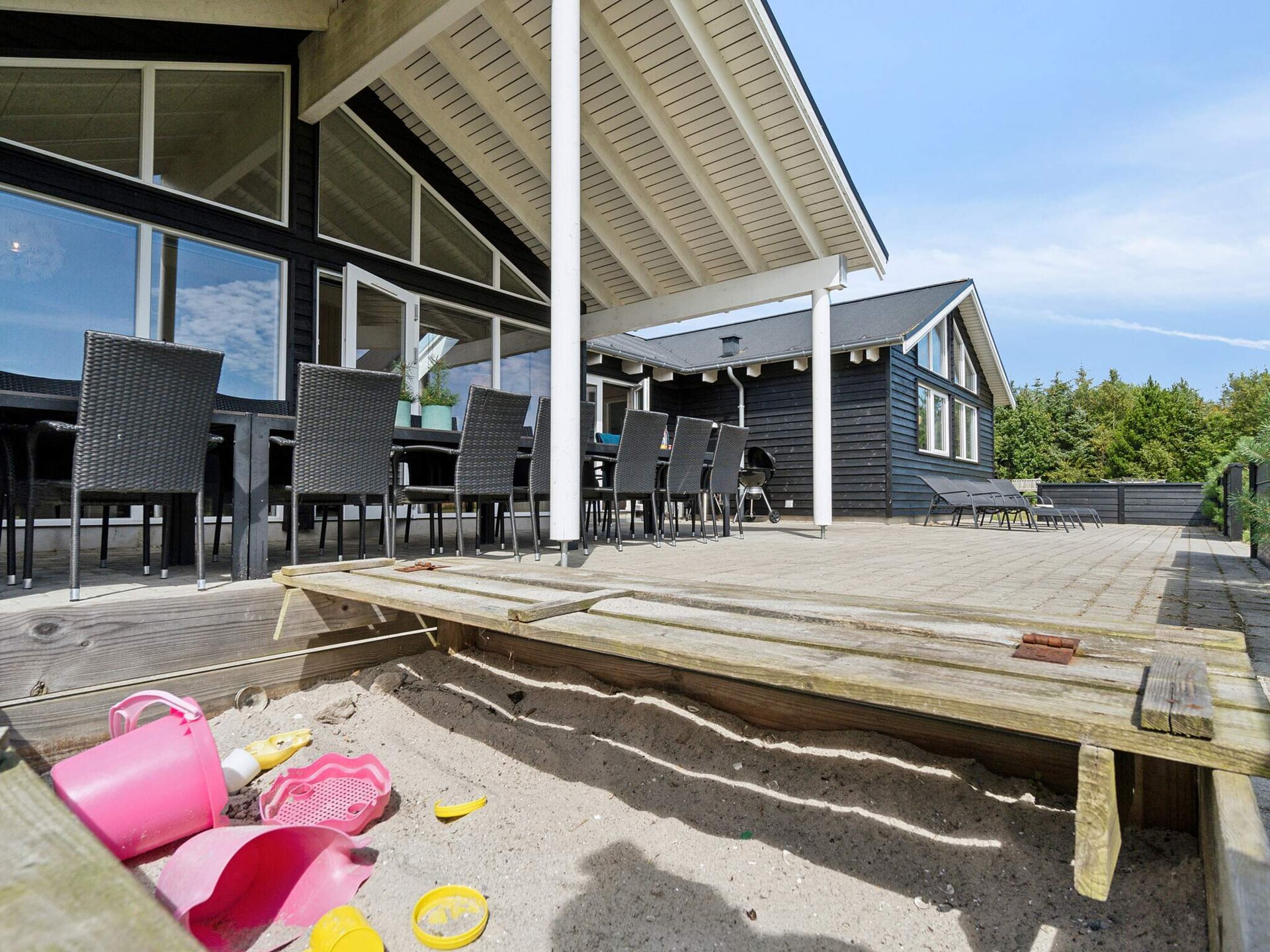 Groots vakantiehuis met zwembad, sauna en activiteitenruimte op 300m van zee in Ålbæk - foto 8