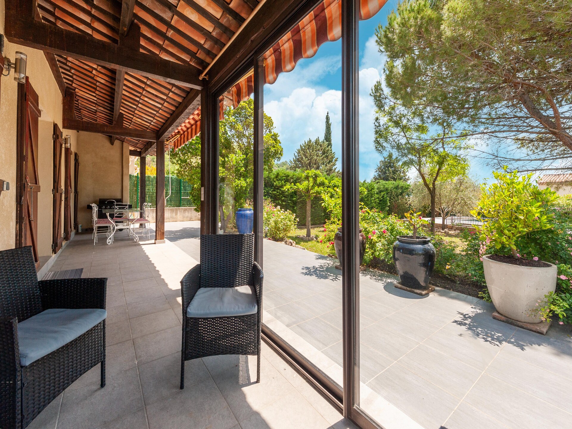 Op 950 m van het centrum: Villa Isclawa met privézwembad in Callian - foto 40