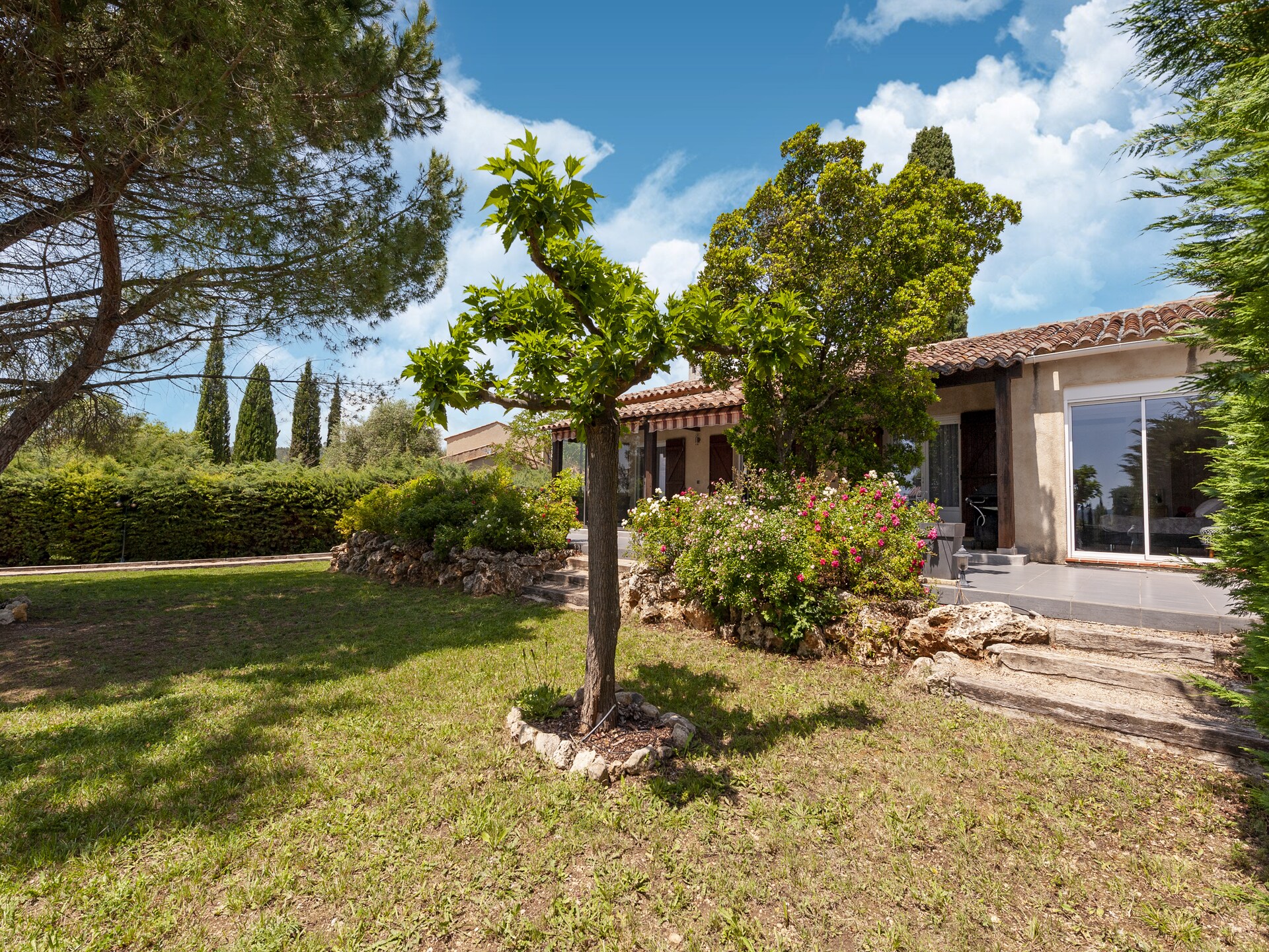 Op 950 m van het centrum: Villa Isclawa met privézwembad in Callian - foto 17