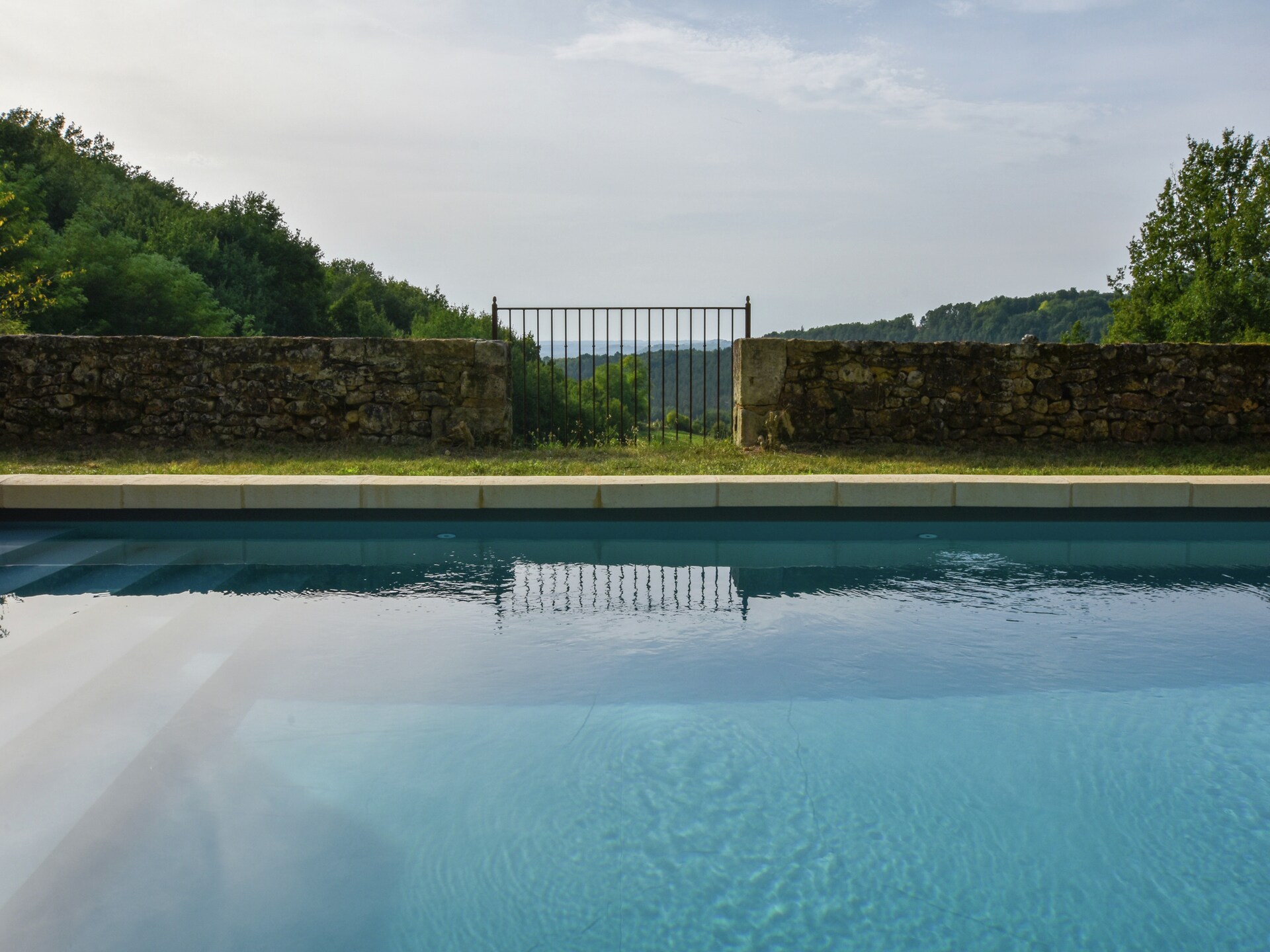 Authentiek landhuis voor 9 personen met privébos en zwembad in de Dordogne - foto 33
