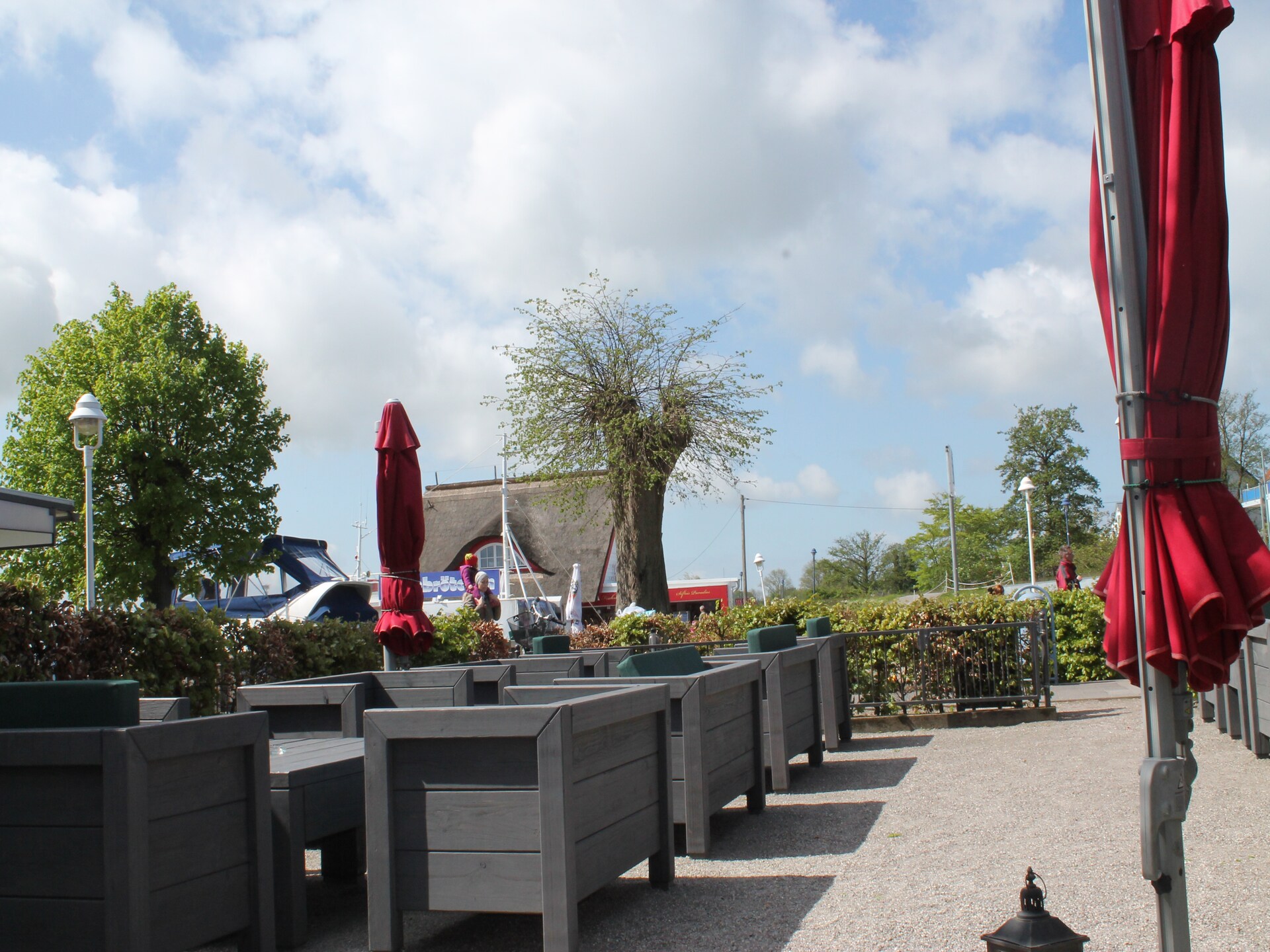 Vrijstaand vakantiehuis met open haard en tuin, 1,2 km van het strand - foto 34