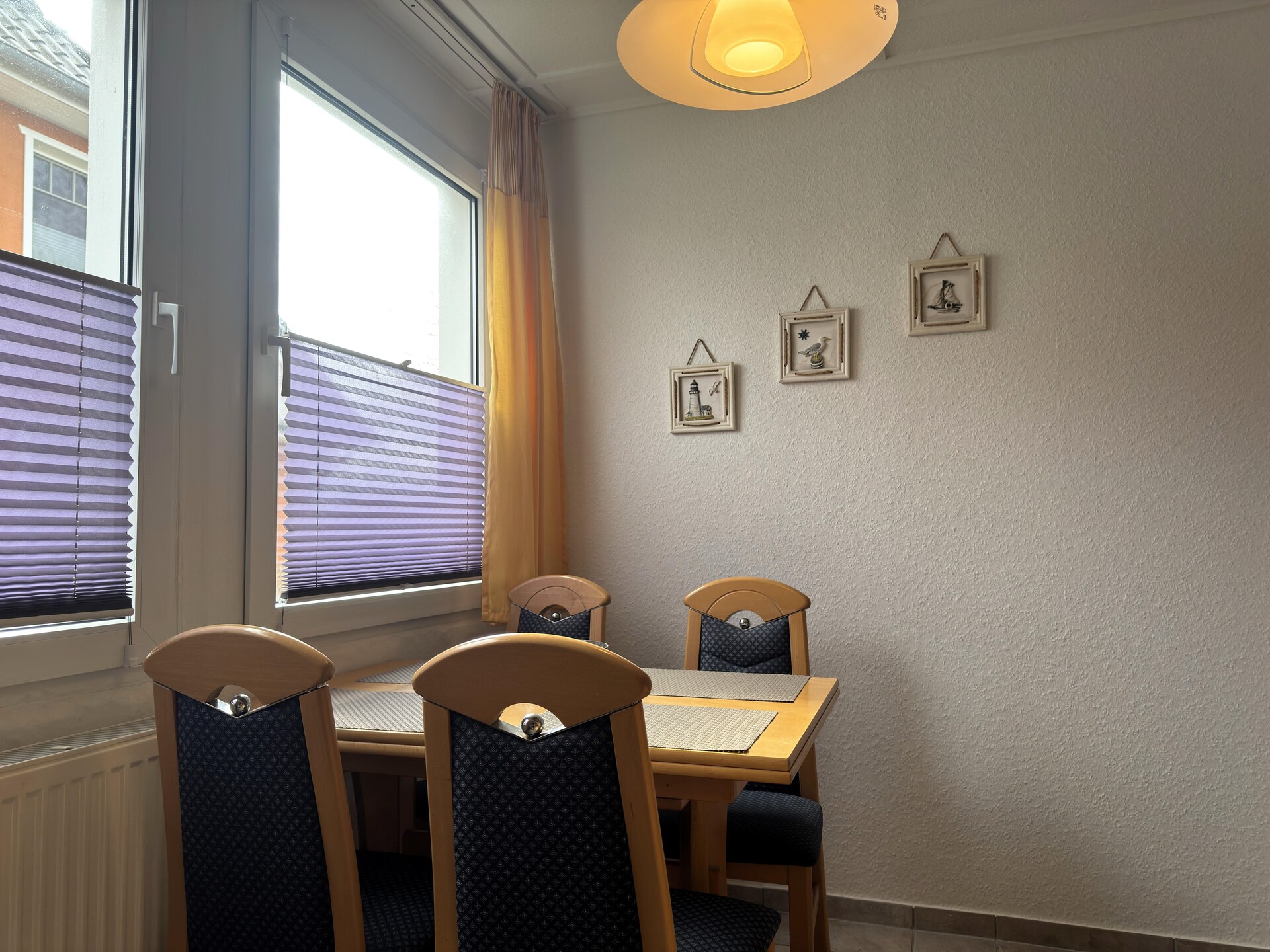 Vrijstaand vakantiehuis met open haard en tuin, 1,2 km van het strand - foto 17