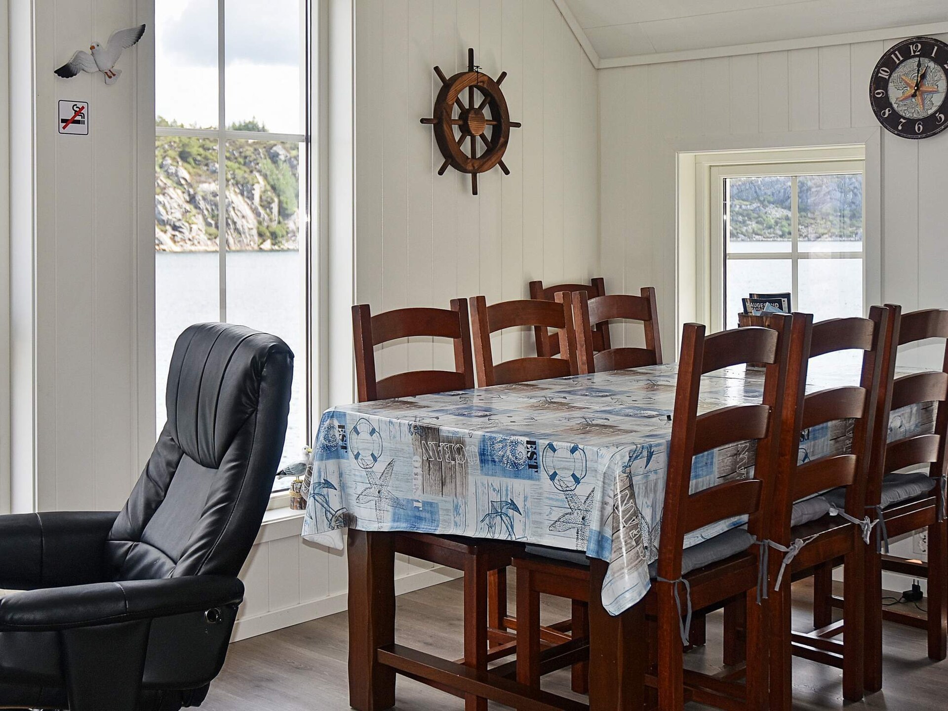 Modern vakantiehuis in Urangsvåg voor 8 personen met fjordzicht - foto 18