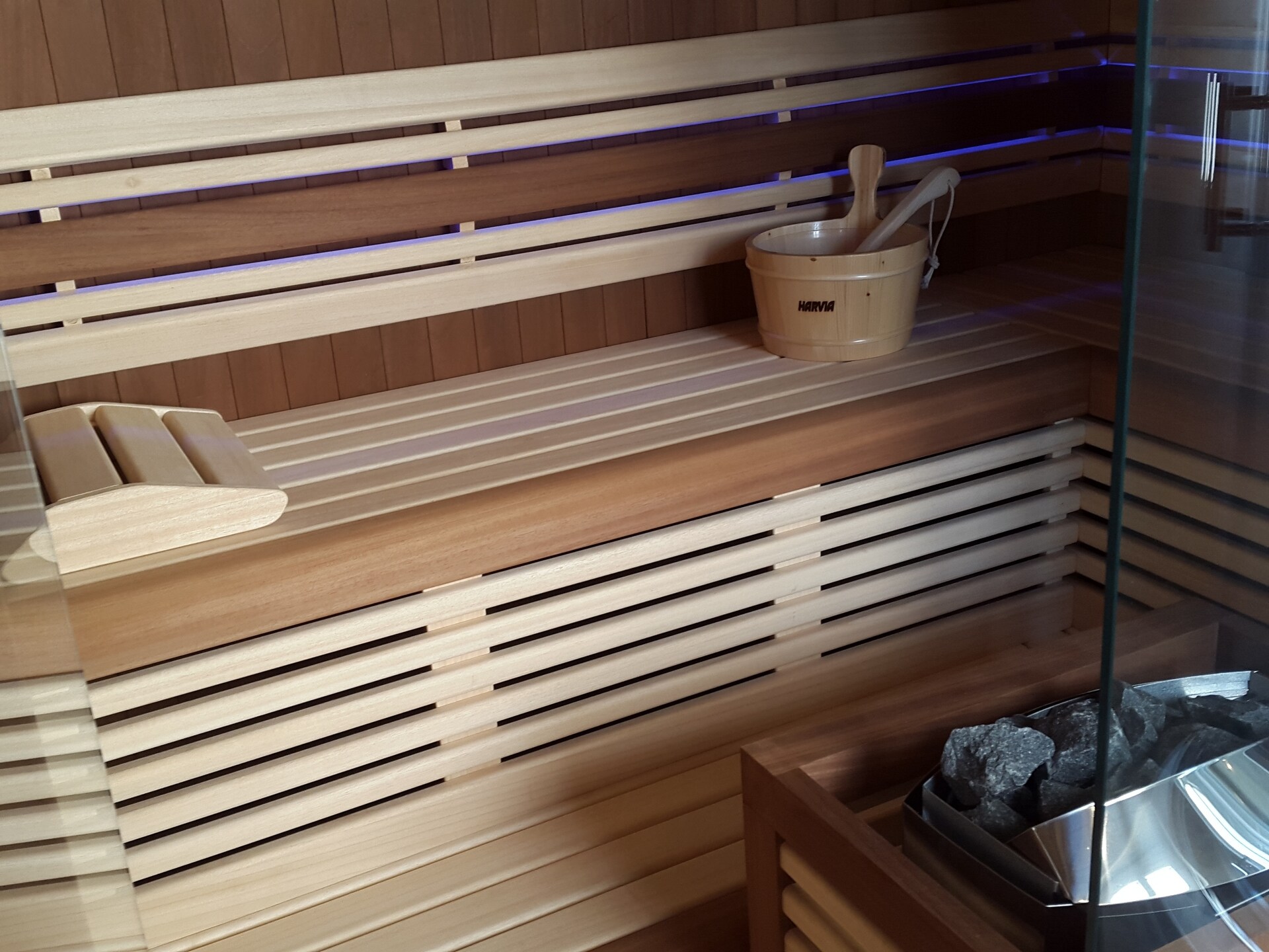 Ruim vakantiehuis voor 12 personen met privézwembad in de bossen van Neoric - foto 33