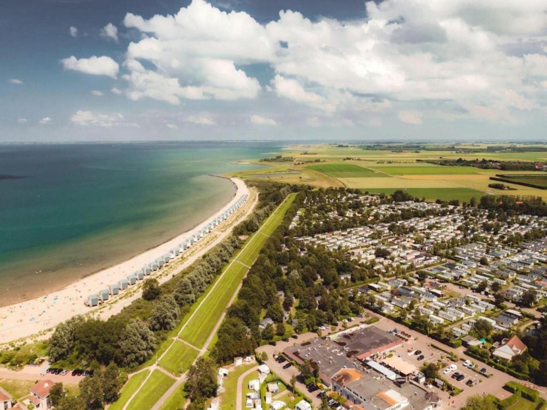 Vrijstaande familiebungalow aan Veerse Meer met houtkachel en grote tuin - foto 30