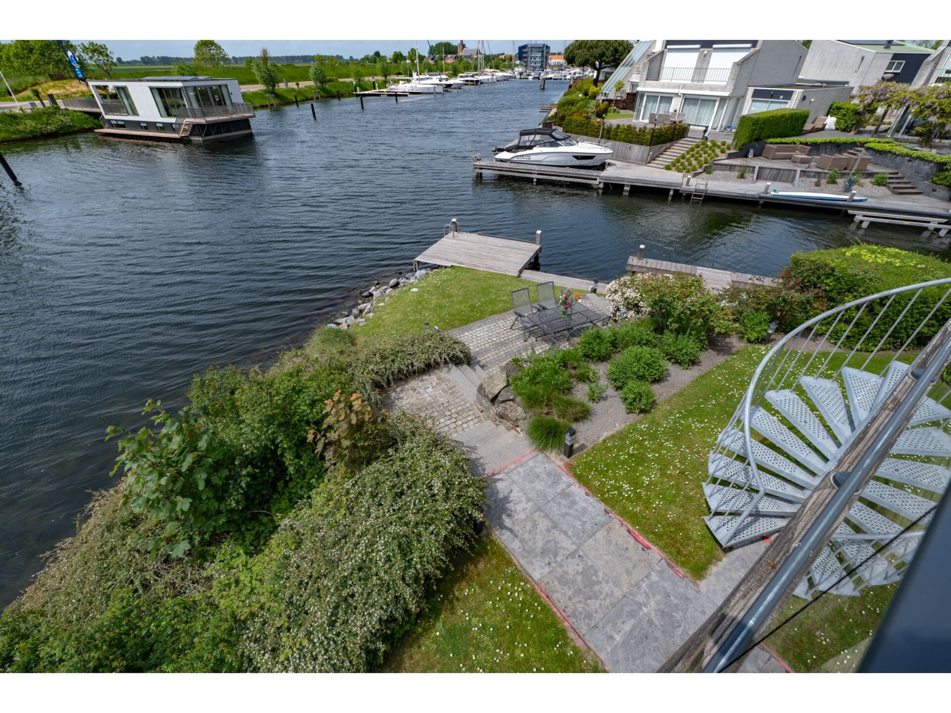 Luxe watervilla met aanlegsteiger aan het Veerse Meer in Kortgene - foto 29