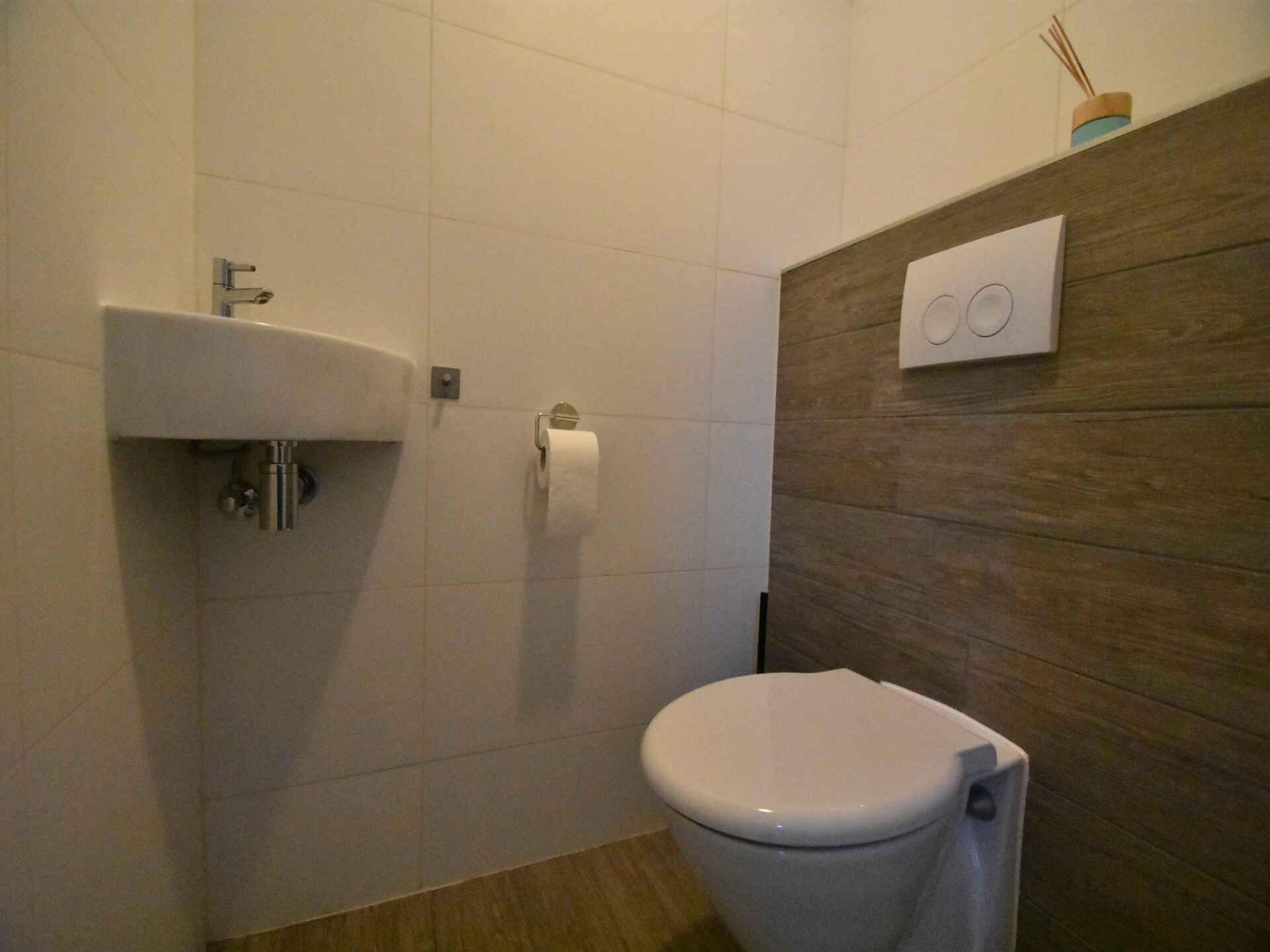 Stijlvolle vrijstaande bungalow in bosrijk Ruiterplaatpark, 500m van Veerse Meer - foto 15