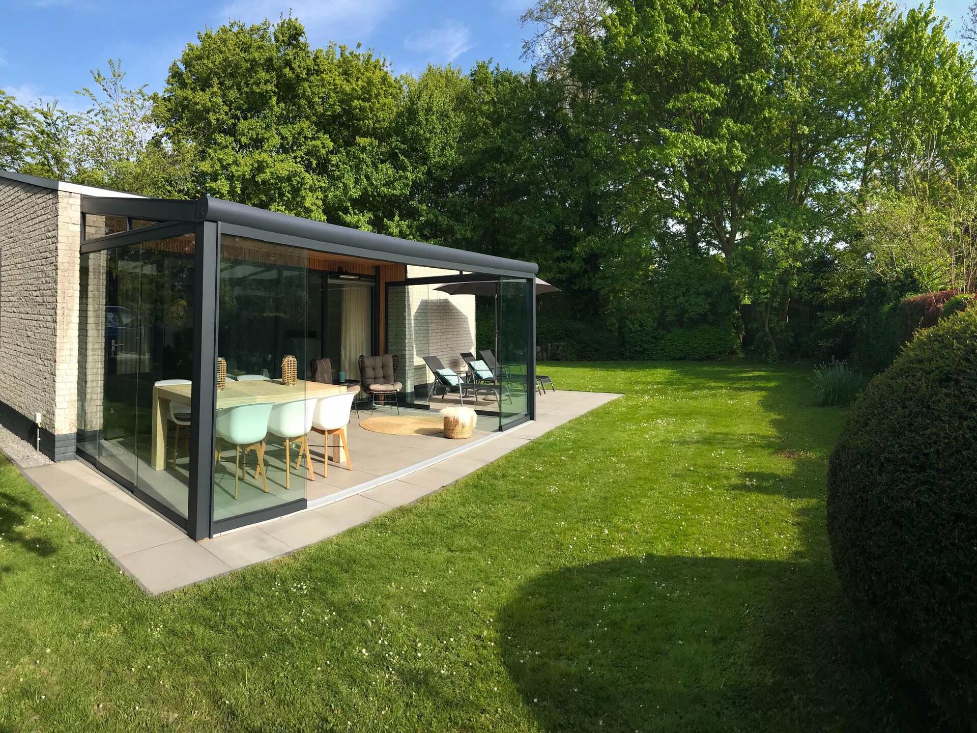 Stijlvolle vrijstaande bungalow in bosrijk Ruiterplaatpark, 500m van Veerse Meer - foto 9