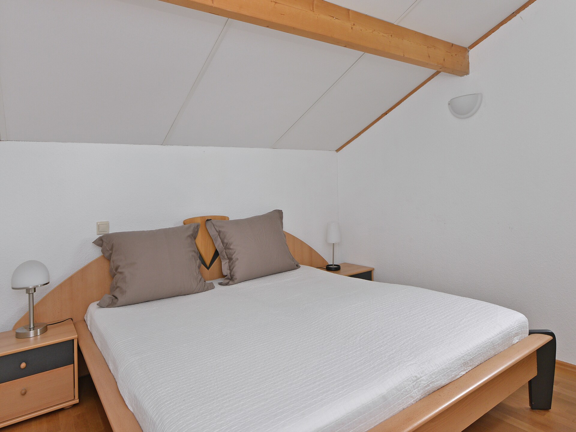 Vrijstaand vakantiehuis aan Veerse Meer met omheinde tuin en open haard - foto 11