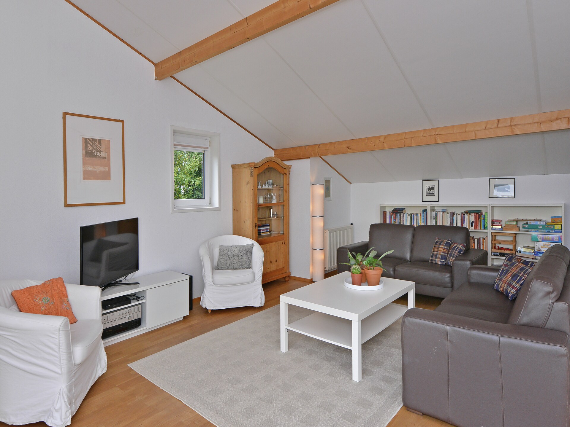 Vrijstaand vakantiehuis aan Veerse Meer met omheinde tuin en open haard - foto 15