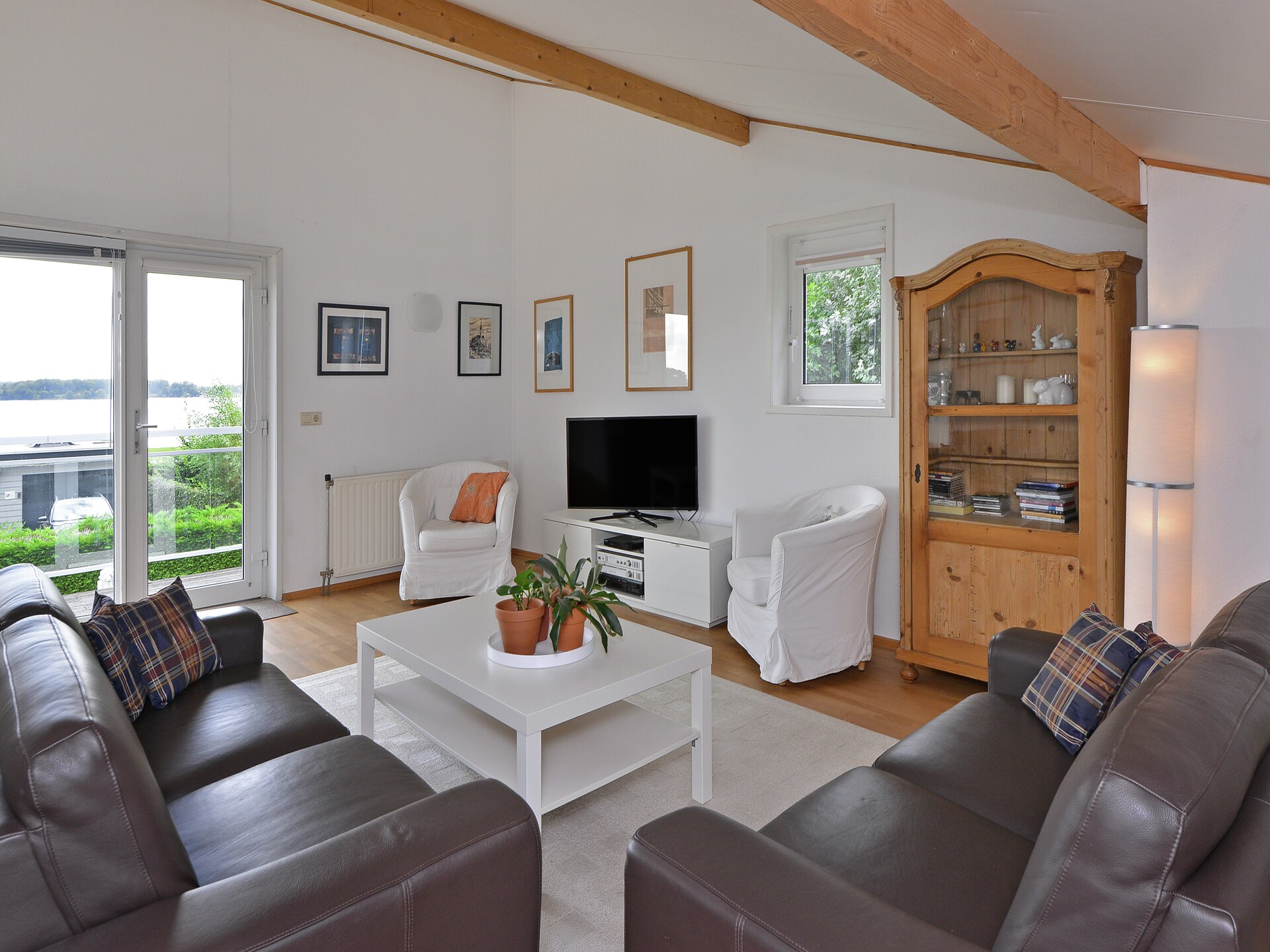 Vrijstaand vakantiehuis aan Veerse Meer met omheinde tuin en open haard - foto 24