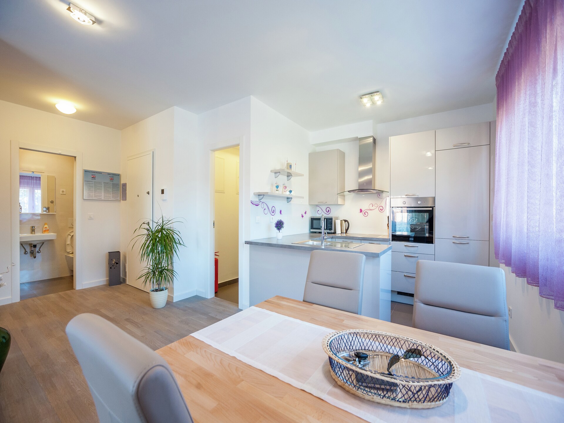 Licht appartement op 400m van zee in het hart van Zadar - foto 8