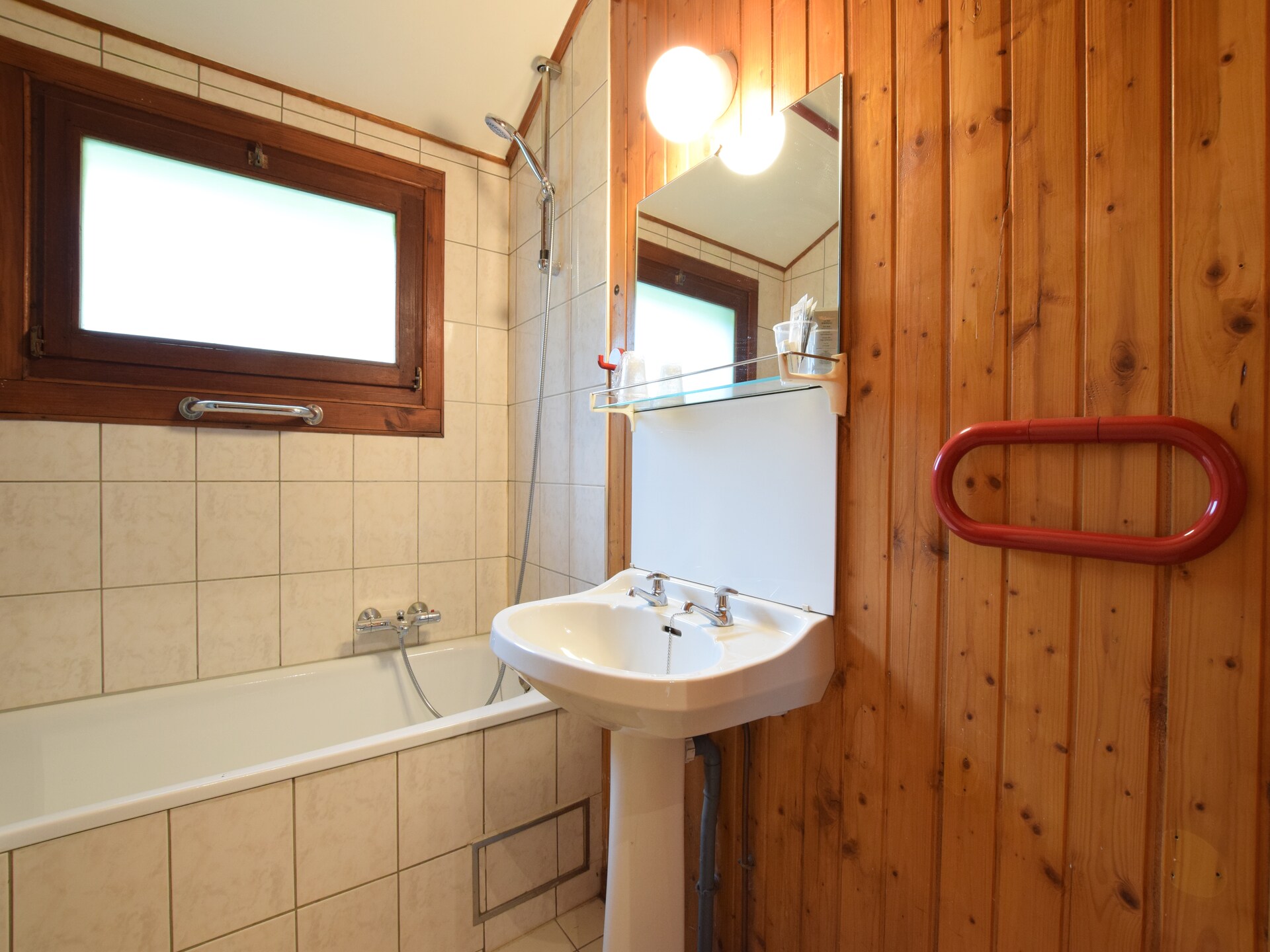 Op 1,0 km van het meer: knus 4-persoons vakantiehuis in Tenneville - foto 18