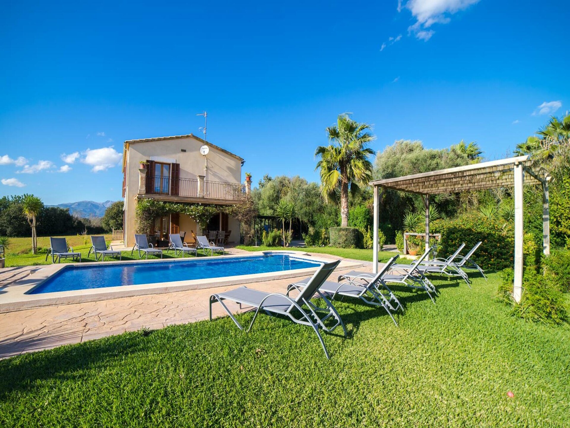 Ruim vakantiehuis met privézwembad en speeltuin in Inca, Mallorca - foto 4