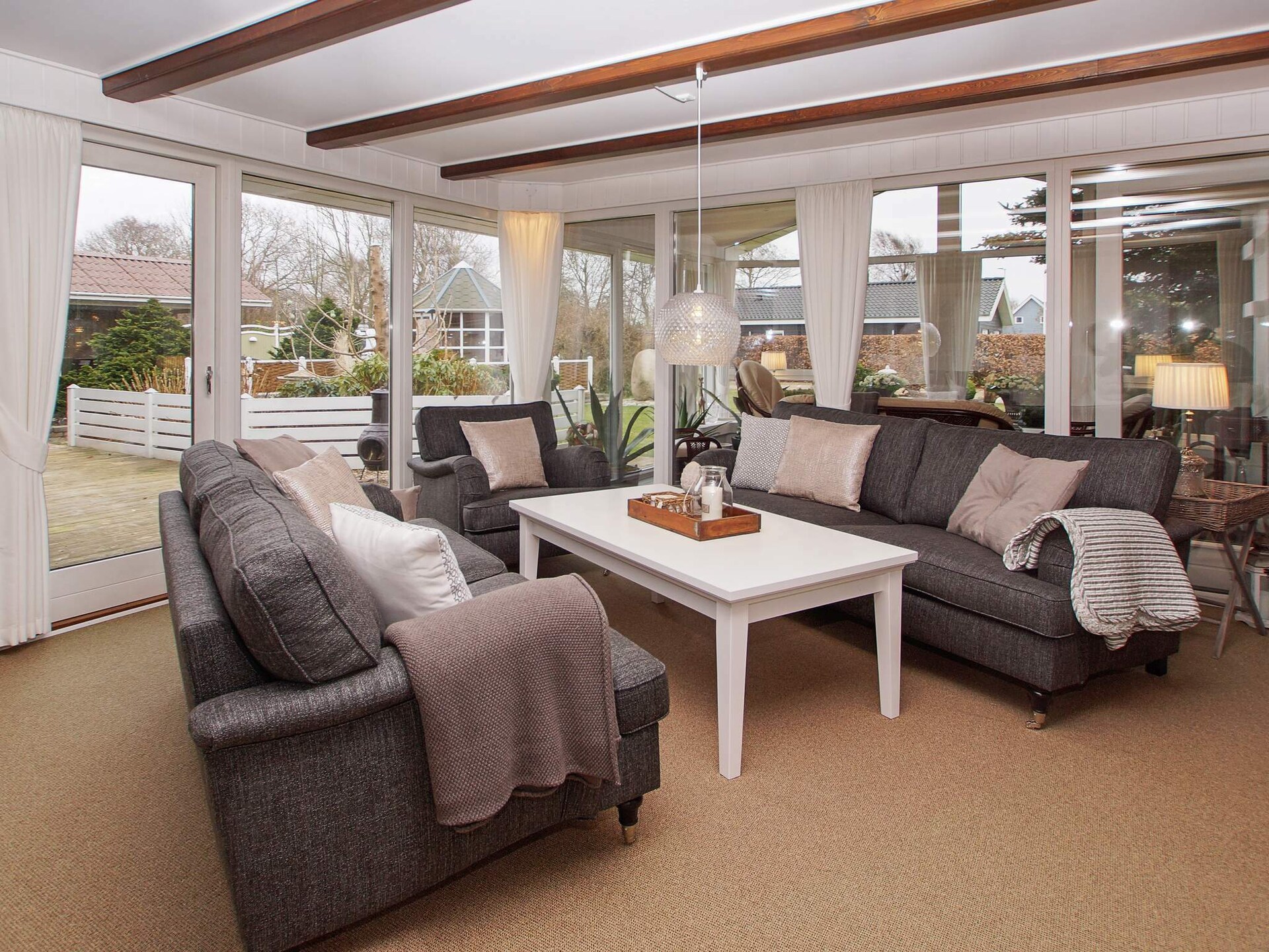 Sfeervol vakantiehuis met whirlpool, sauna en unieke tuin op 200m van de fjord - foto 5