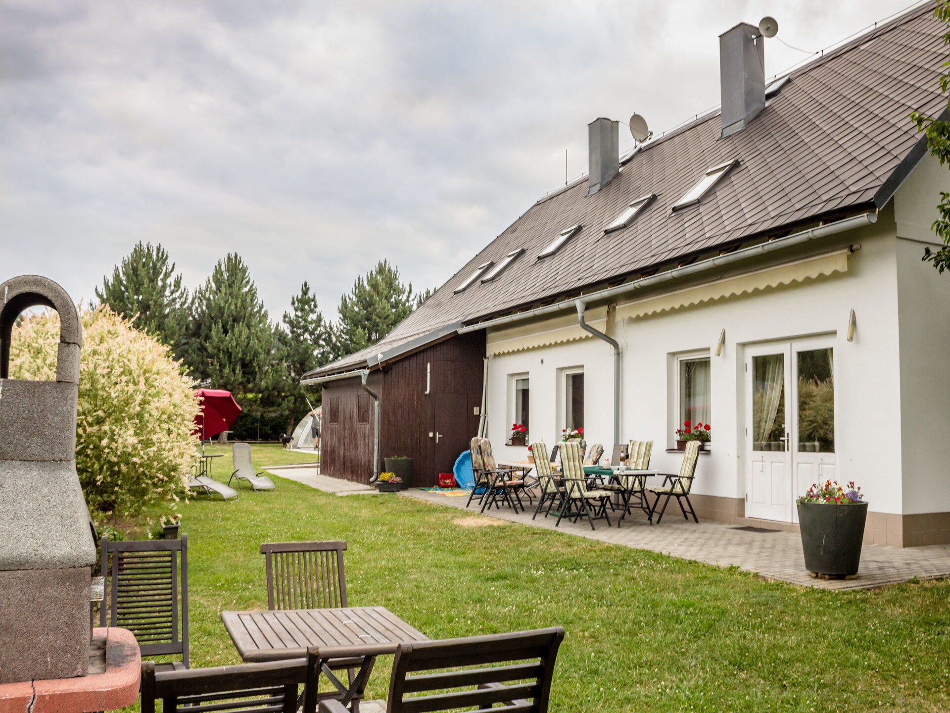 Ruime villa in Nemojov voor 17 personen met overdekt zwembad - foto 24
