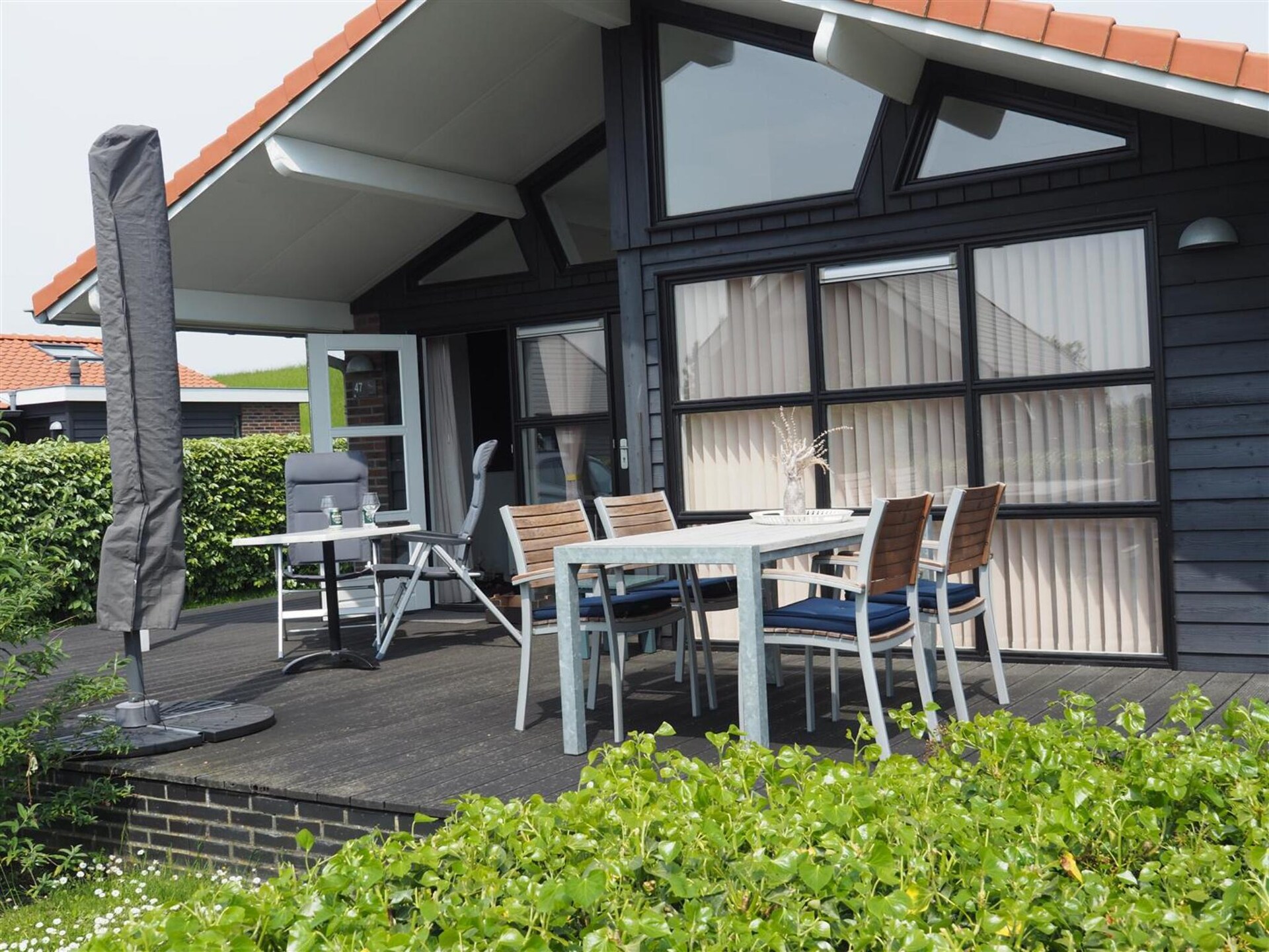 Modern vakantiehuis aan de Goese Golf met tuin en zwembad - foto 7