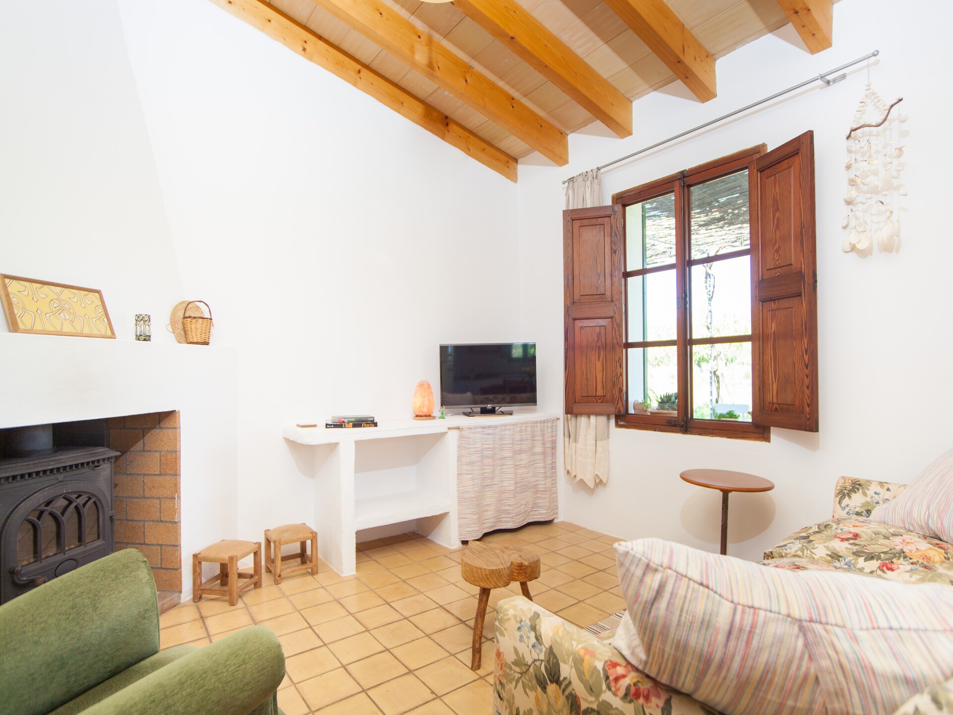 Intieme villa met zoutwaterbad en uitzicht op de Tramuntana, nabij Selva - foto 9