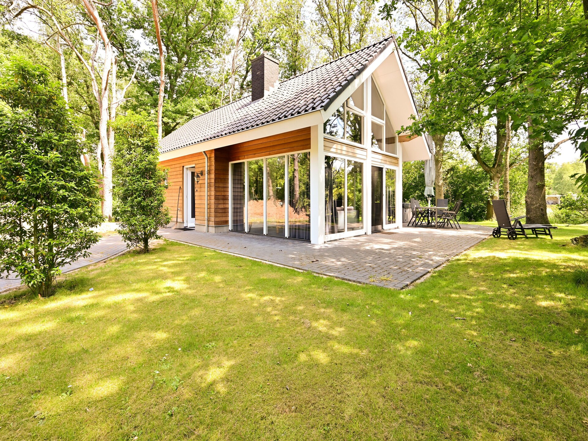 Wellness vakantiehuis Zijzicht met sauna en bubbelbad in bosrijk Reutum - foto 29