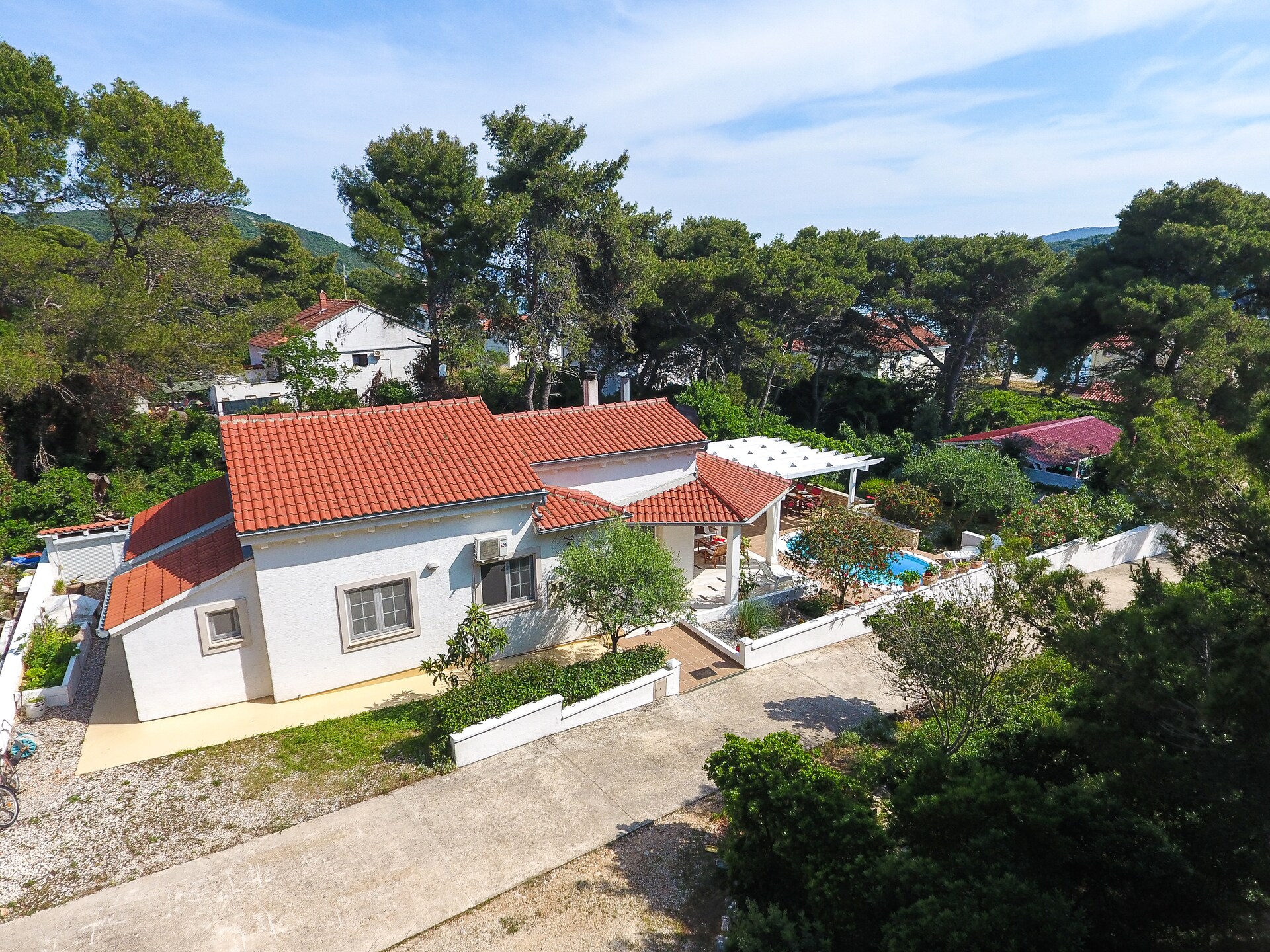 Vrijstaand vakantiehuis op 80 meter van het strand in Brgulje, Molat - foto 7