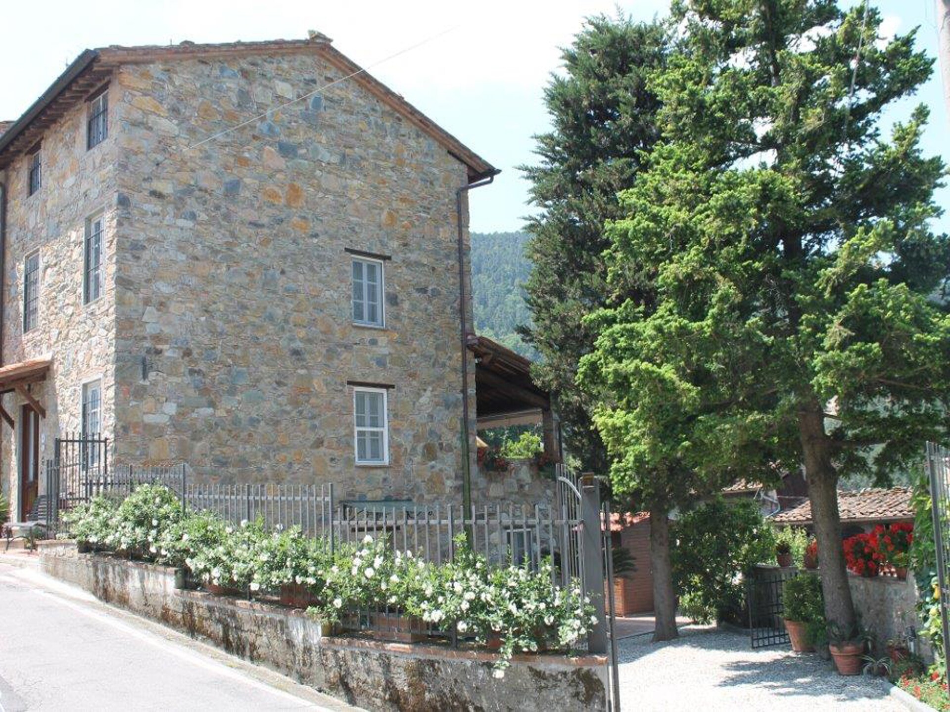 Stijlvol vakantiehuis met privézwembad en tuin nabij Lucca - foto 7