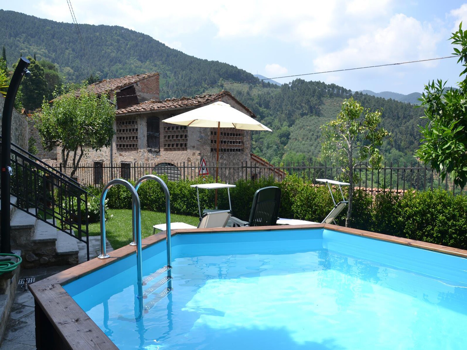 Stijlvol vakantiehuis met privézwembad en tuin nabij Lucca - foto 1