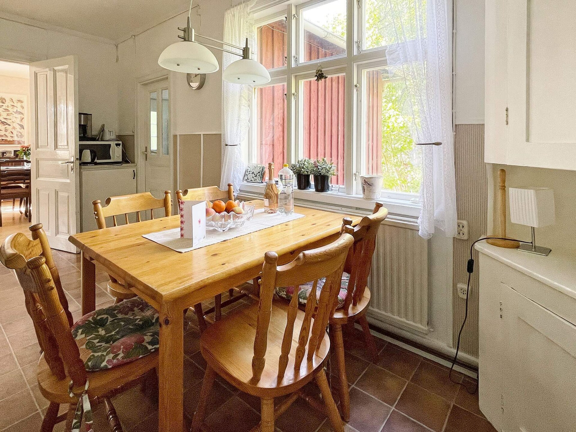 Traditioneel vakantiehuis in Småland met golfbaan en meer op 1,6 km - foto 10