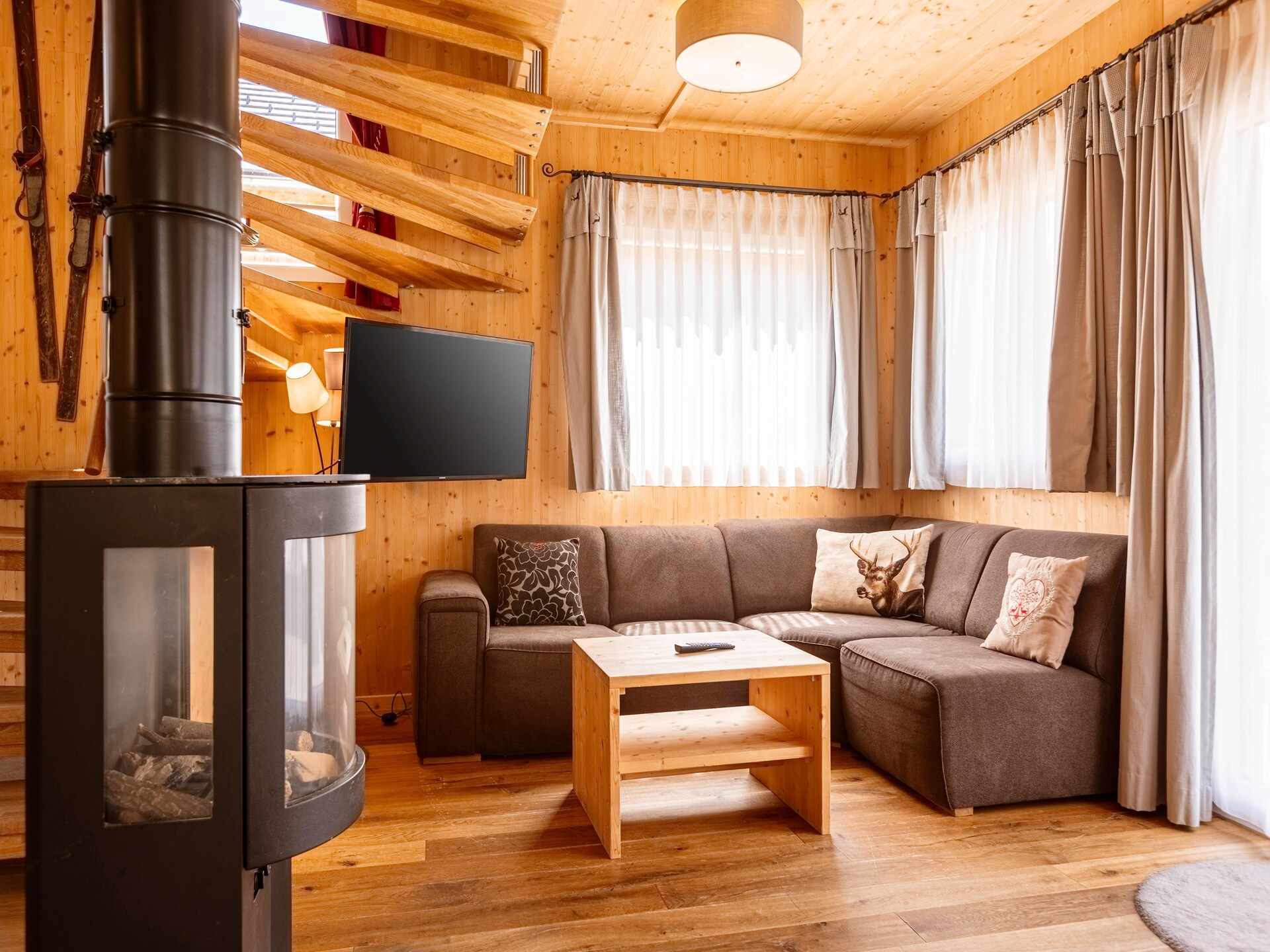 Aan de piste: Luxe chalet voor 6 personen in Sankt Georgen - foto 2