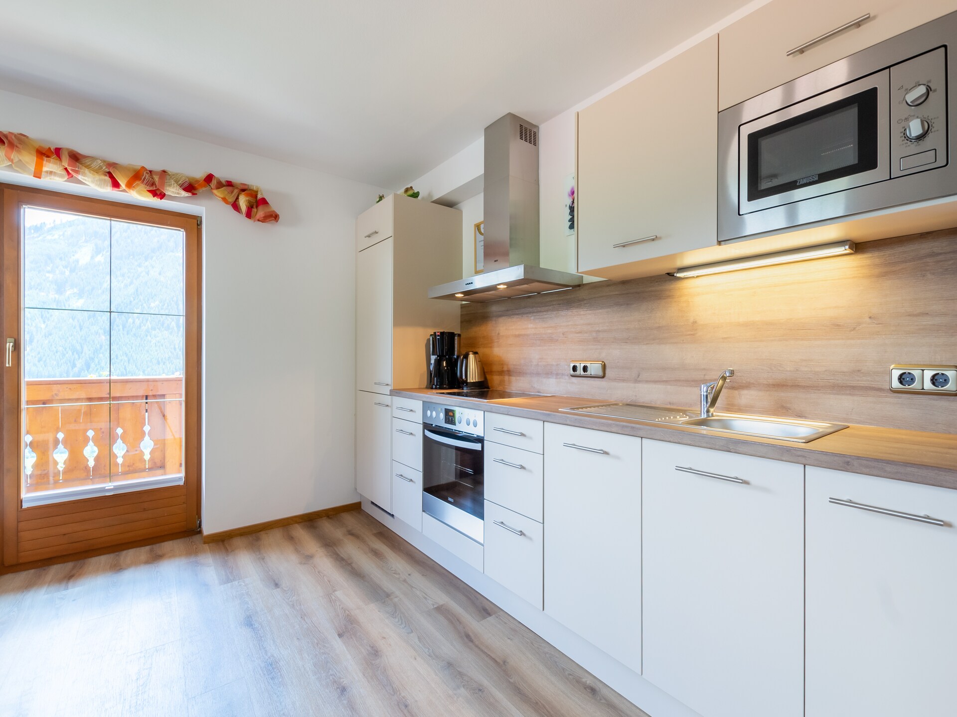 Bergappartement met balkon en uitzicht op Hohe Tauern bij Wald im Pinzgau - foto 12