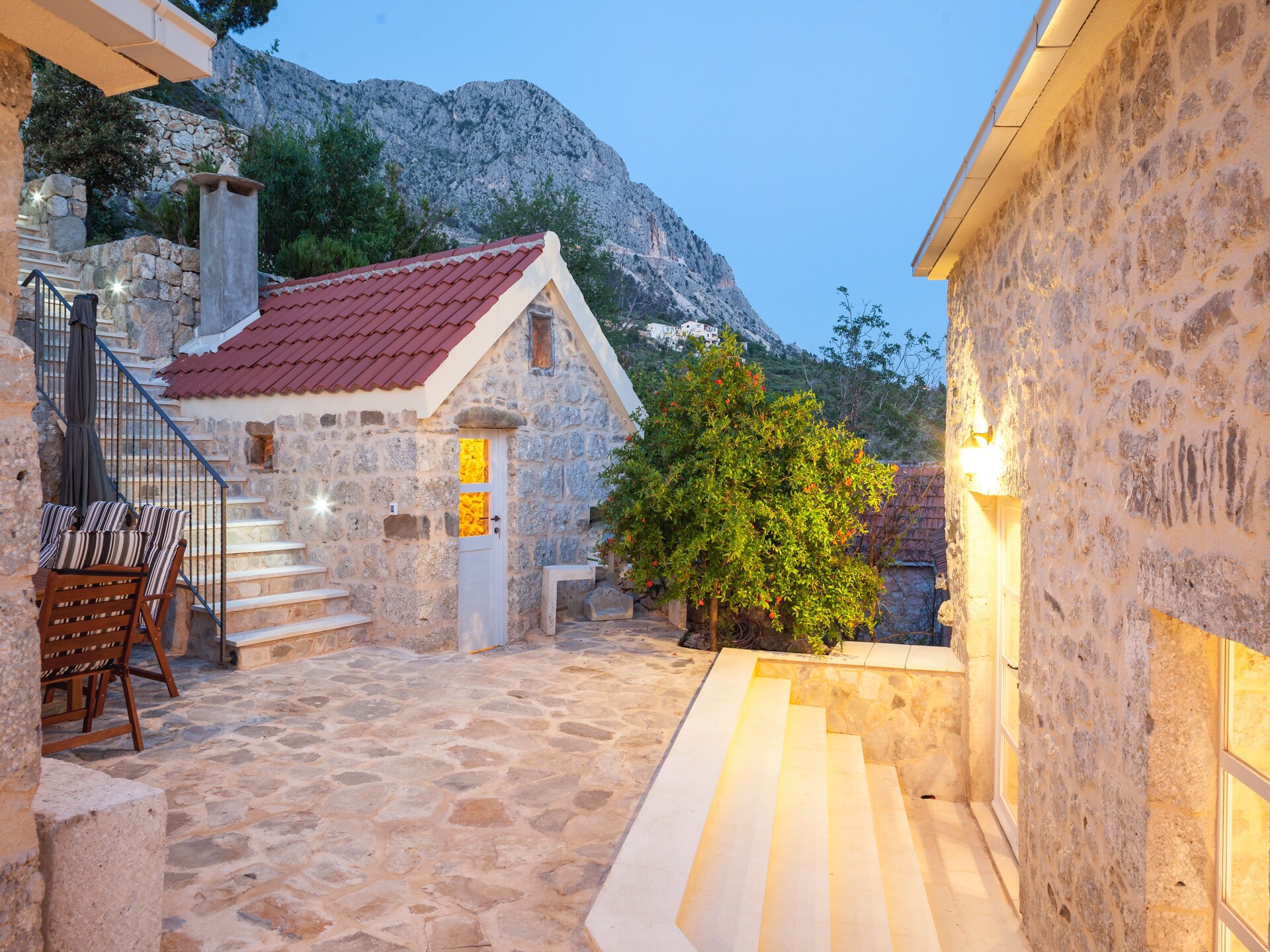 Villa View in Podgora: Moderne villa met privézwembad en zeezicht - foto 33