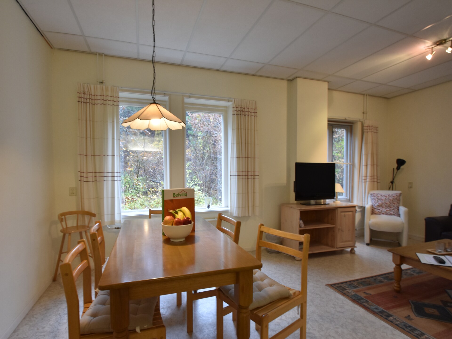 Huize Glory Granaat – Privé appartement in groene oase, 500m van strand - foto 13