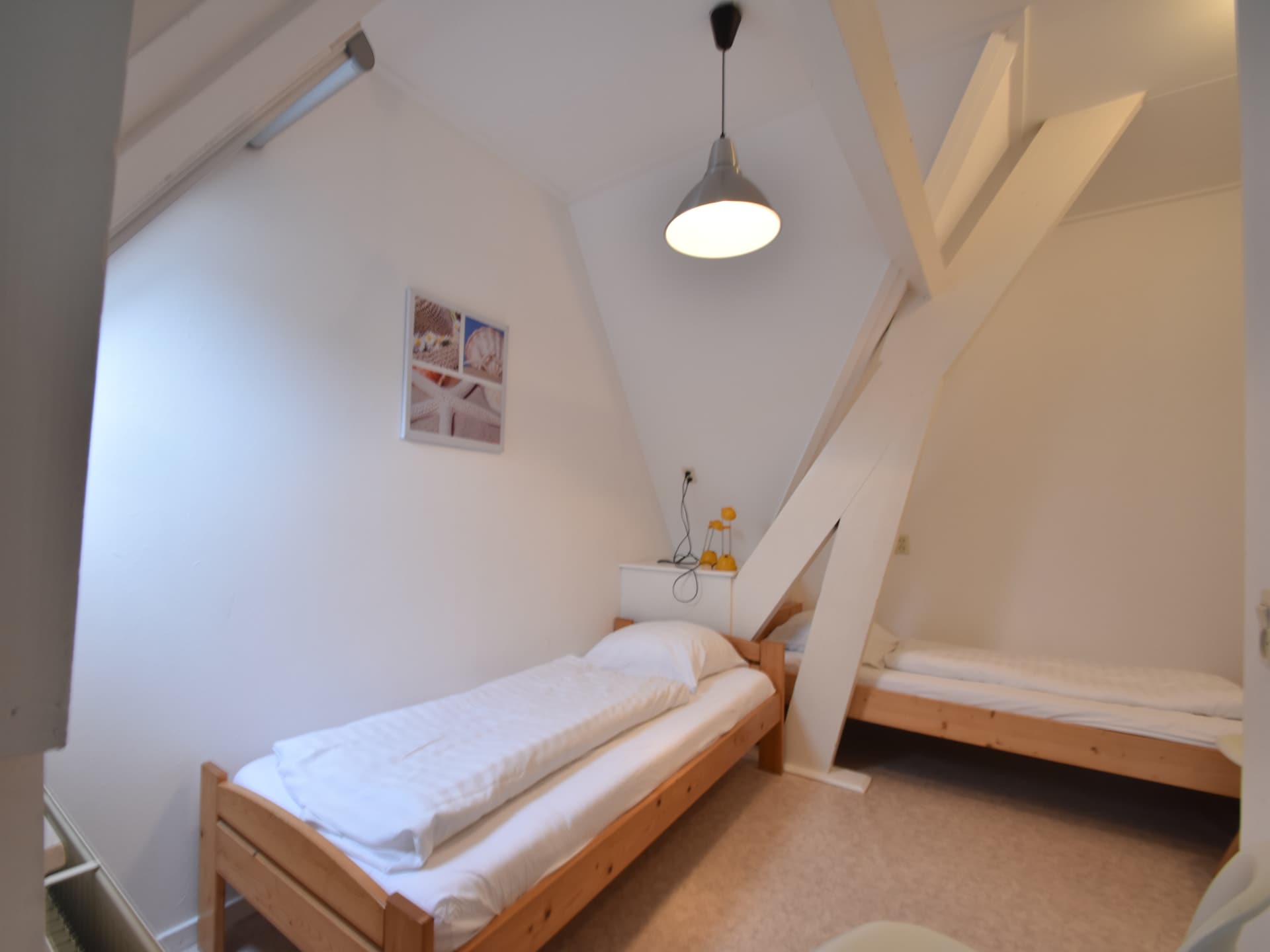 Huize Glory Granaat – Privé appartement in groene oase, 500m van strand - foto 22